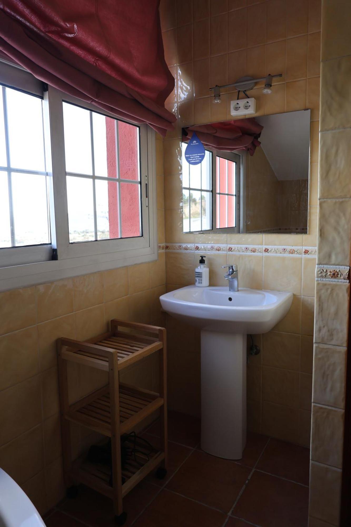El Cedre Blau Vivienda Con Piscina En * Granollers