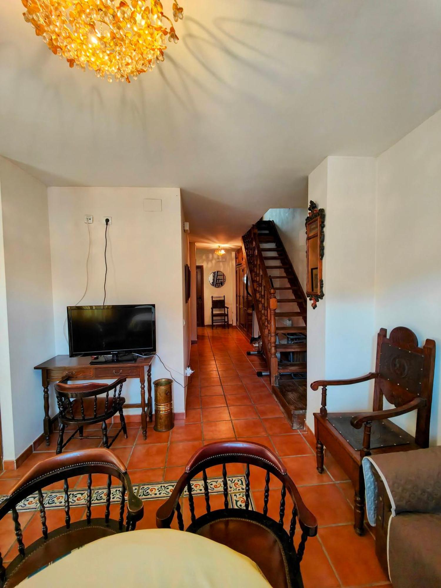 Montemayor Guest house *