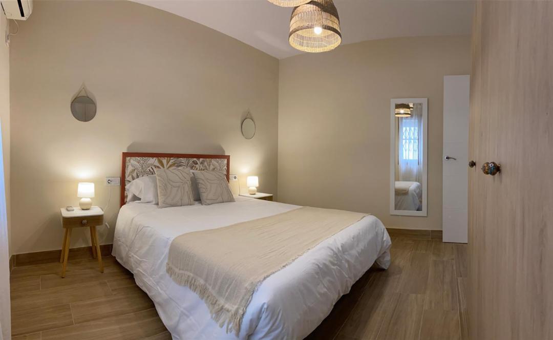 Deanes Apartment *