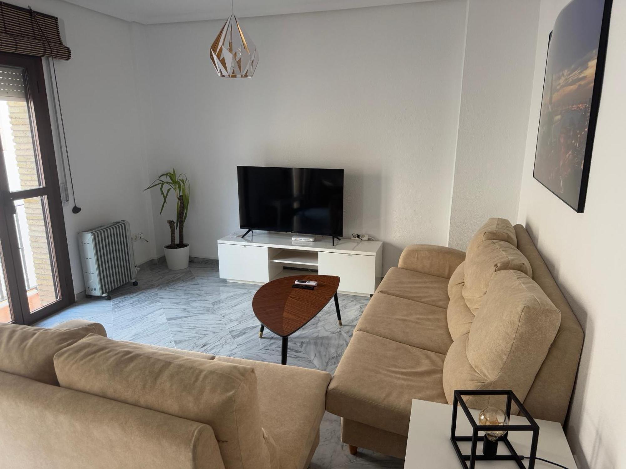 Encanto Urbano: Piso Centrico Totalmente Equipado * Lebrija