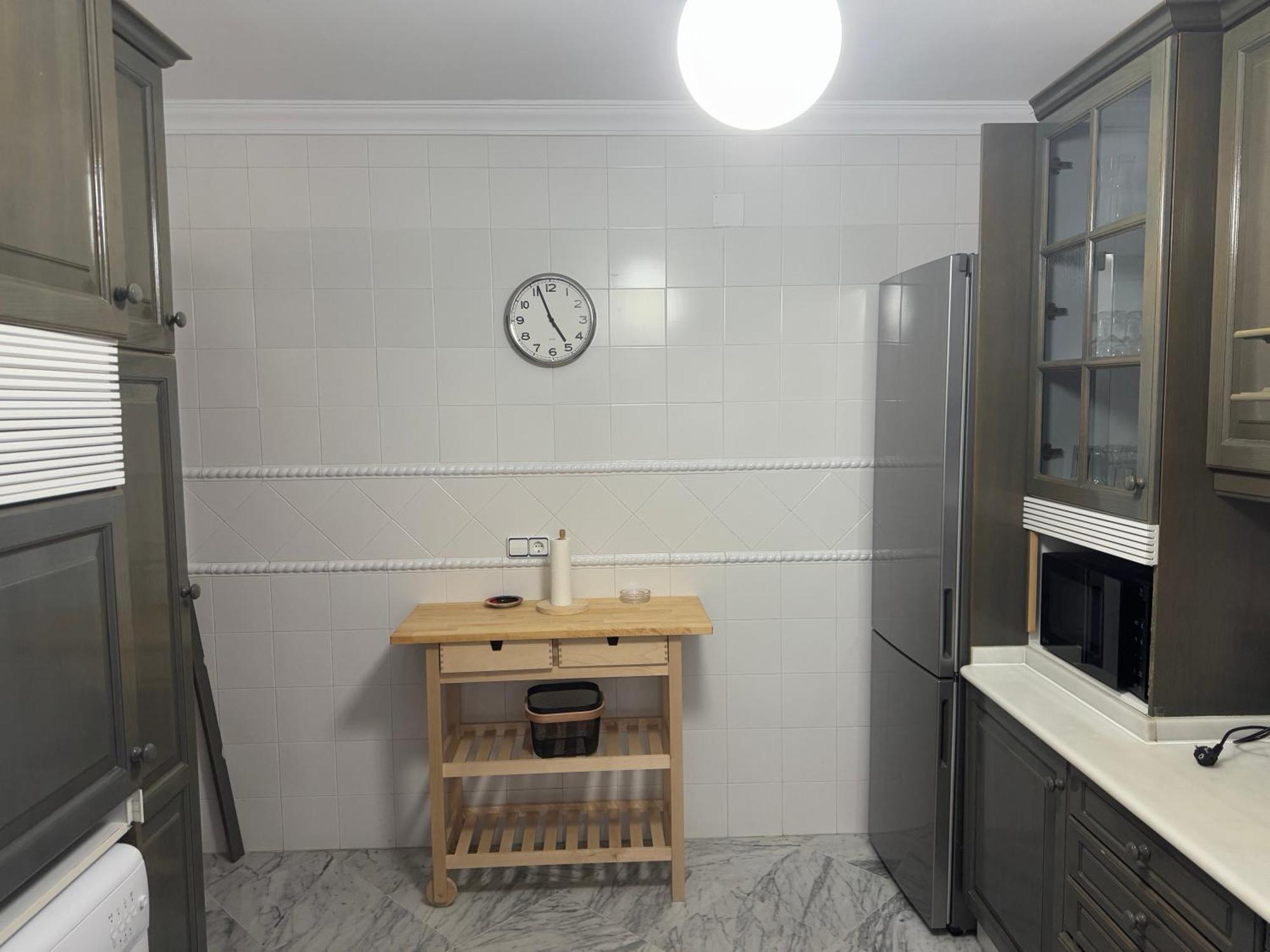 Encanto Urbano: Piso Centrico Totalmente Equipado