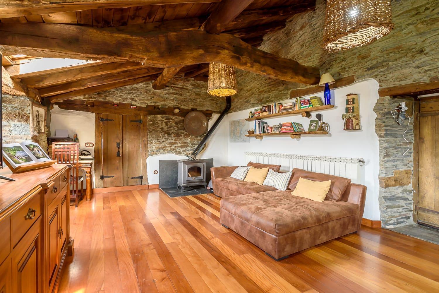 As Casias D'oscos Apartment