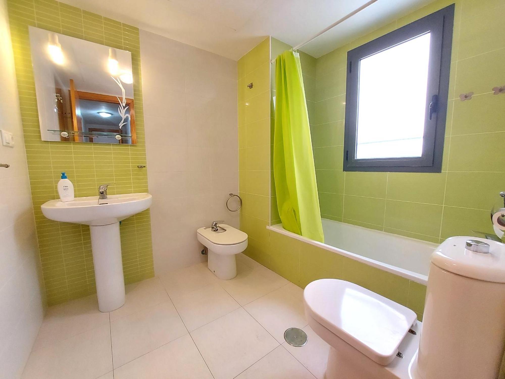 Apartamento Acogedor Piso De 2 Con Aparcamiento - Alborania Viator