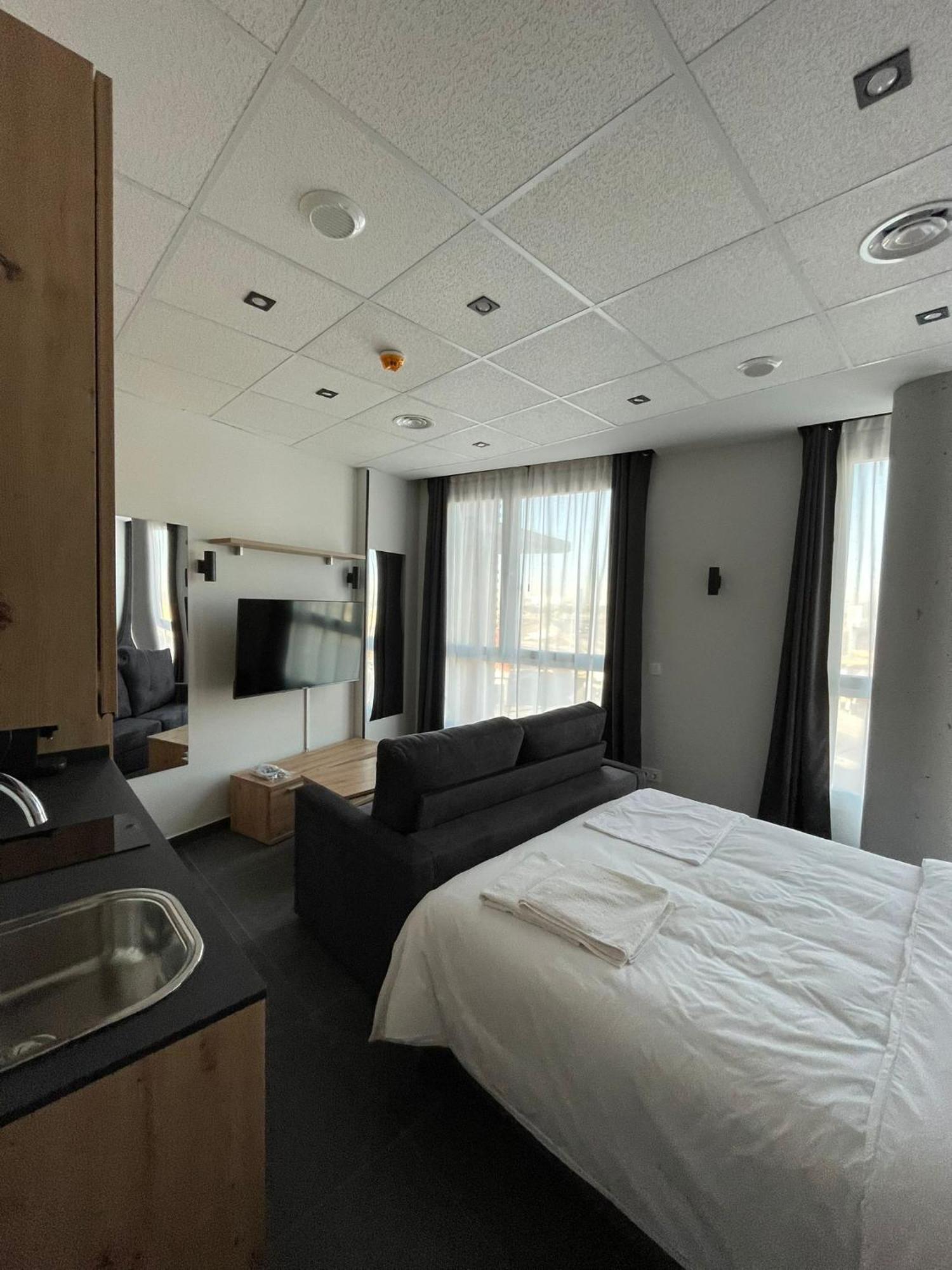 Apartahotel - Mirasur *