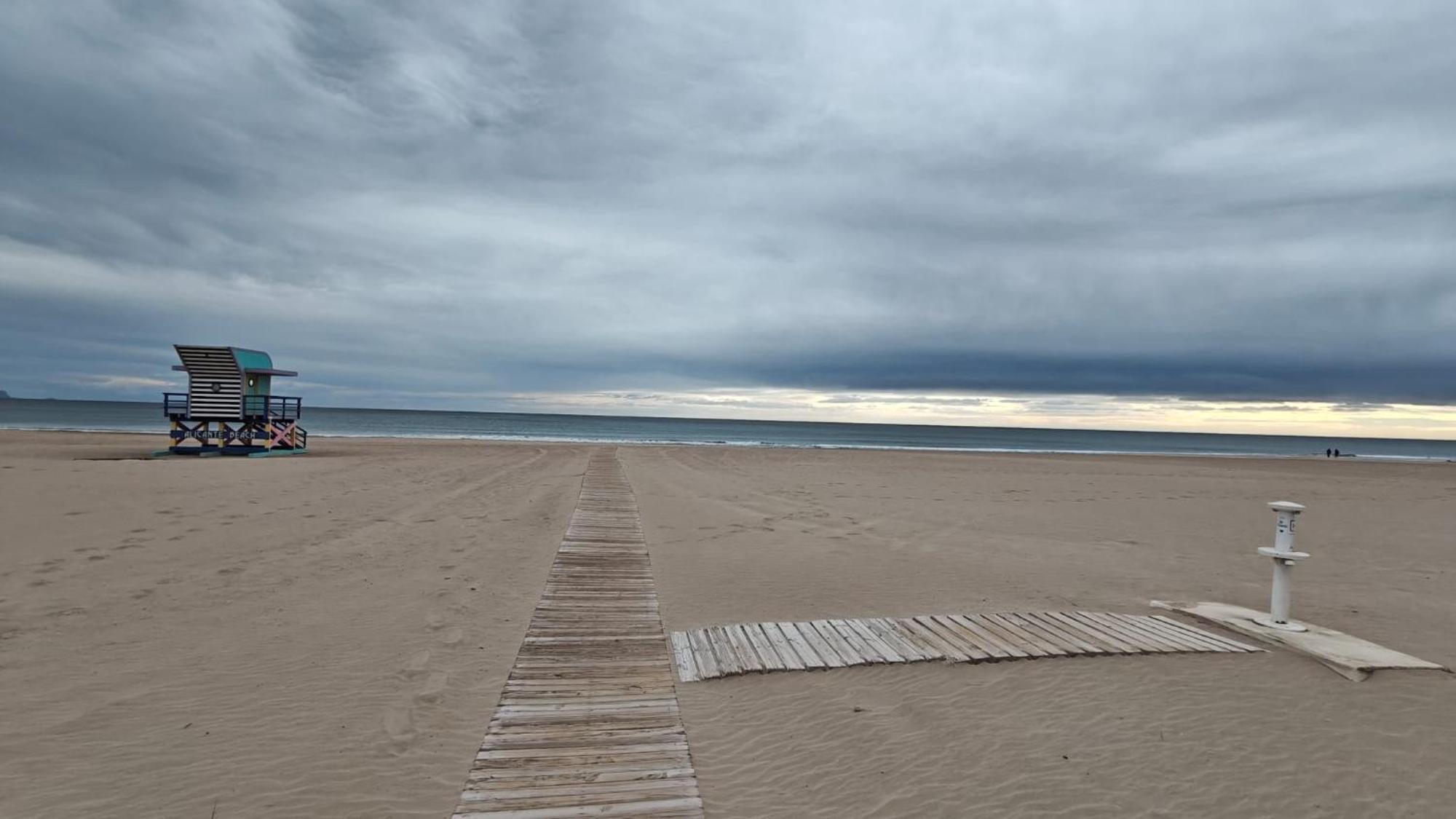1ª Linea De Playa, Piscina, Parking, Ac
