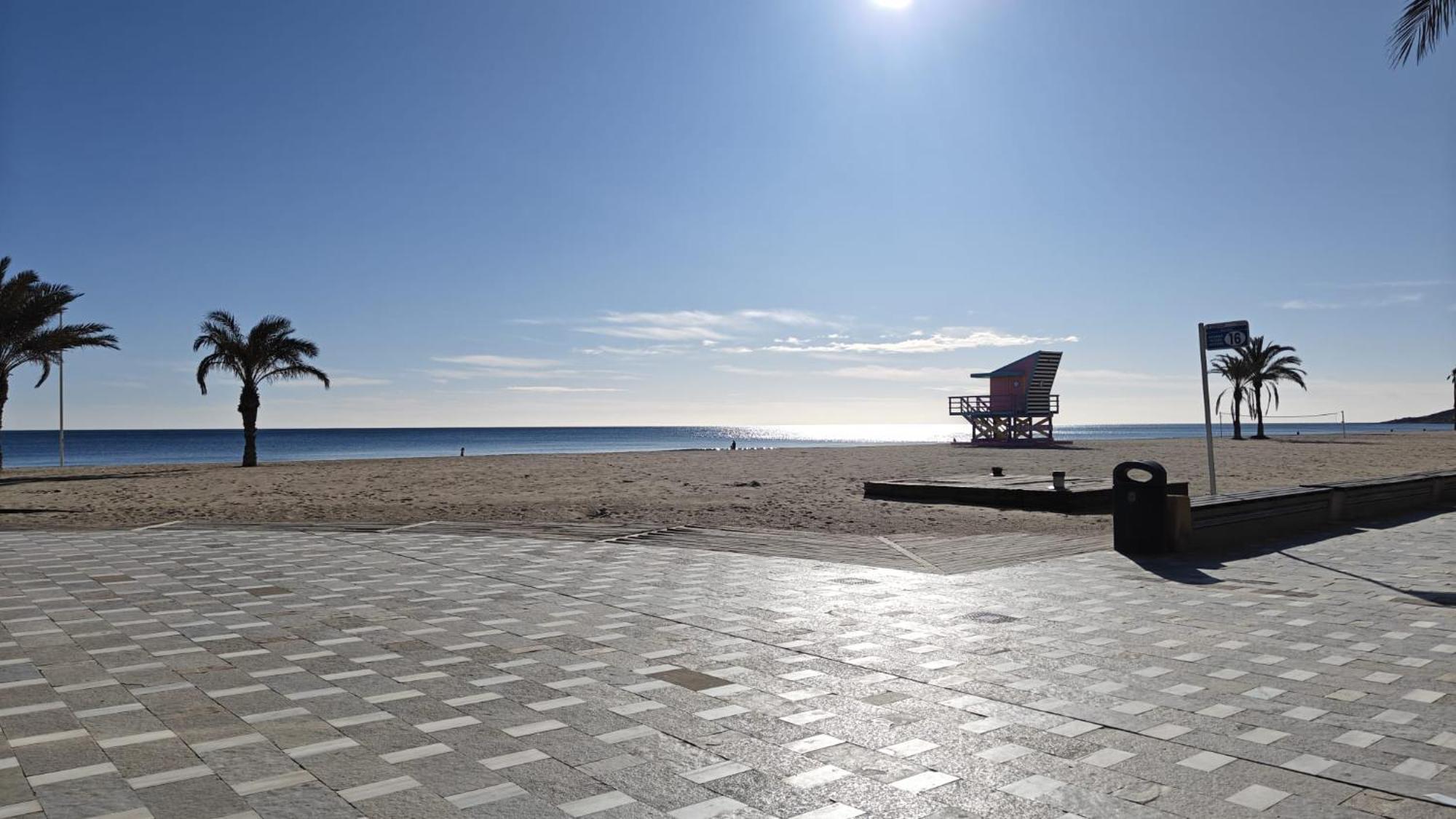 Apartment 1ª Linea De Playa, Piscina, Parking, Ac El Campello