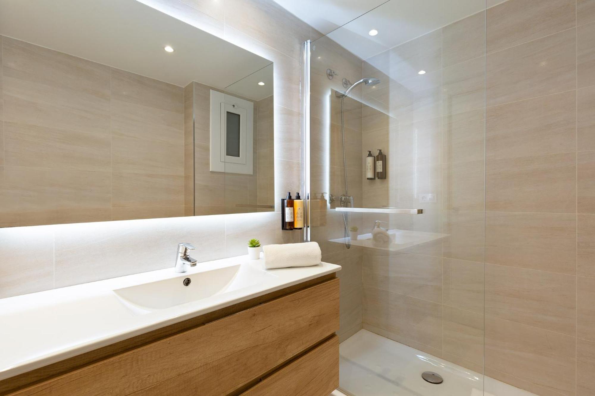 Apartment Group Dreams *