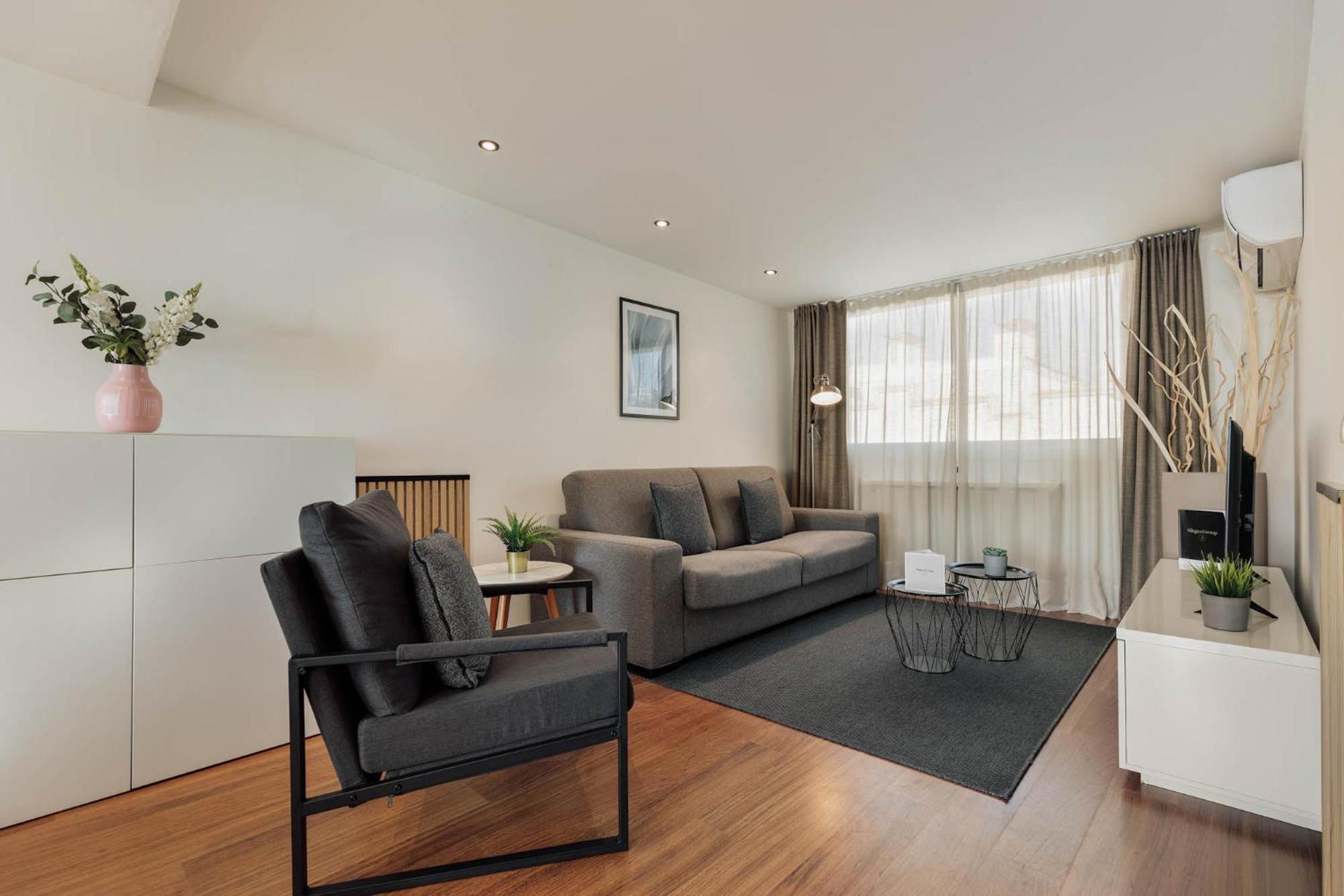 Apartment Group Dreams *