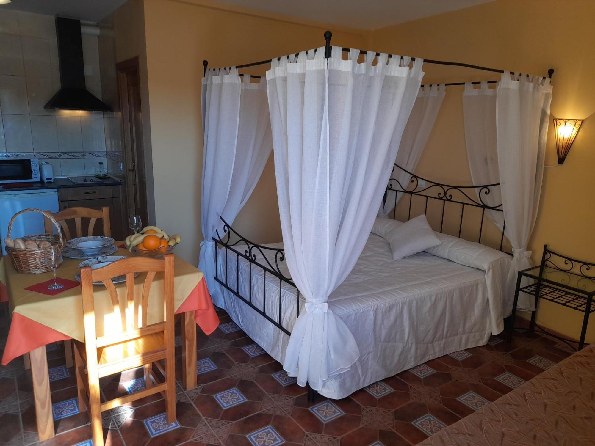 Country house El Horno De Leopoldo Hueva