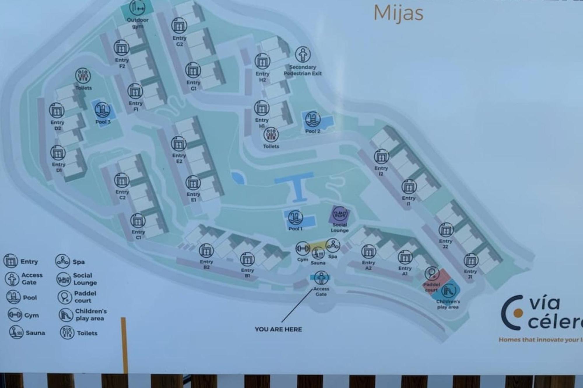 Luxurious Penthouse In La Cala Casa Banderas - 3 Golf Facilites Close By!