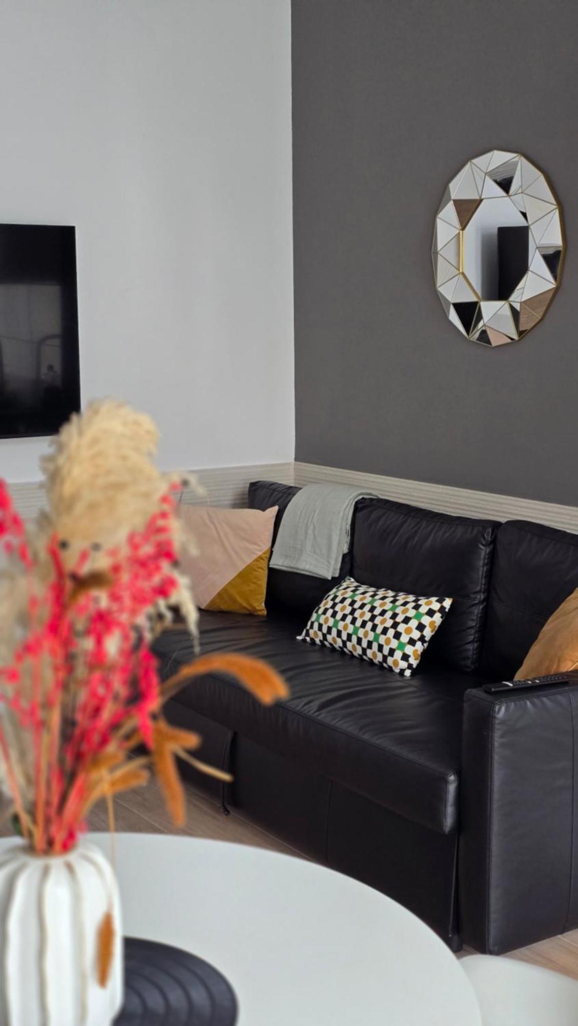 Hlius Brand New Apartahotel