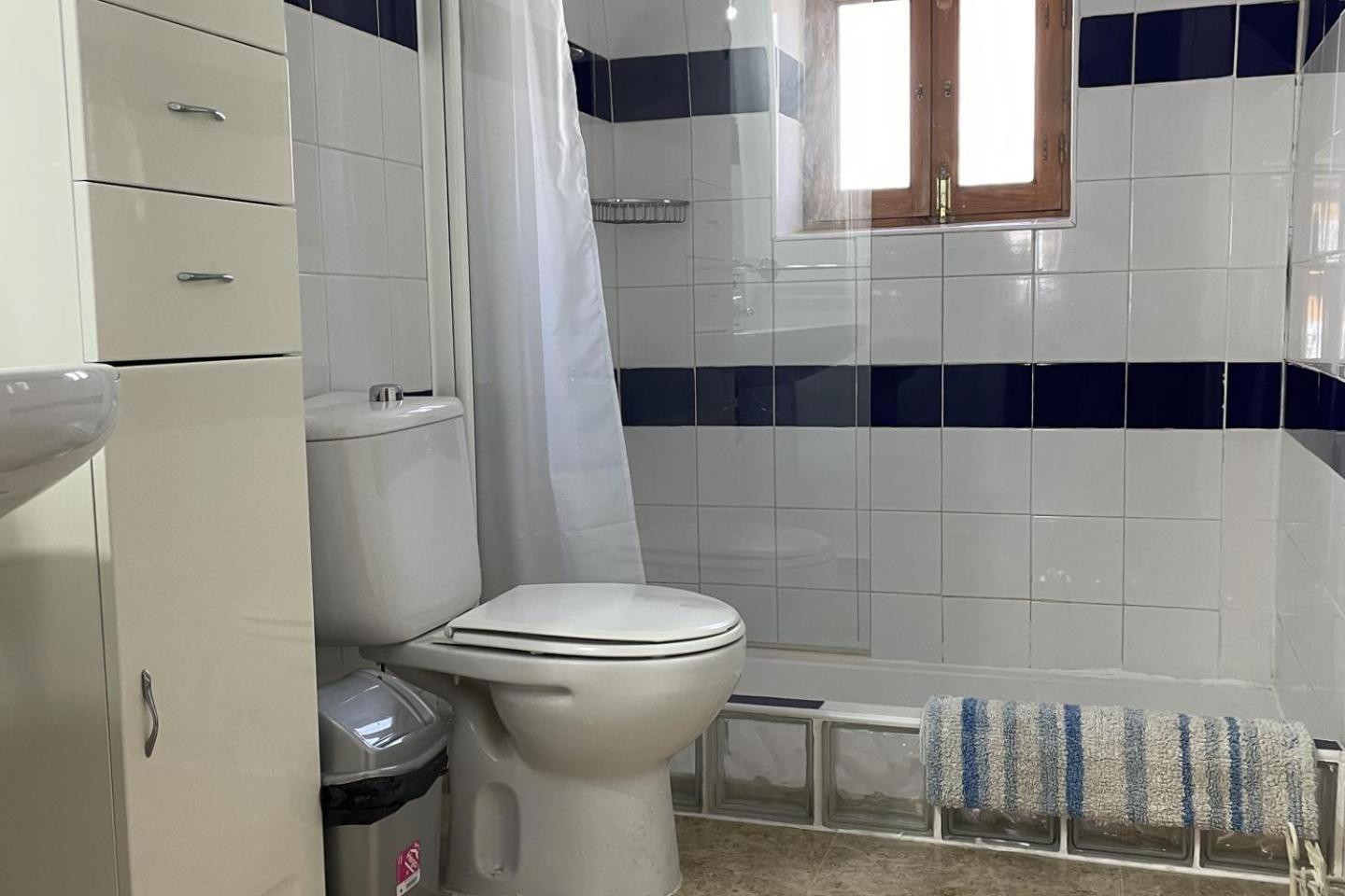 Holiday home 2 Bed Many Hiking & Cycling Trails *