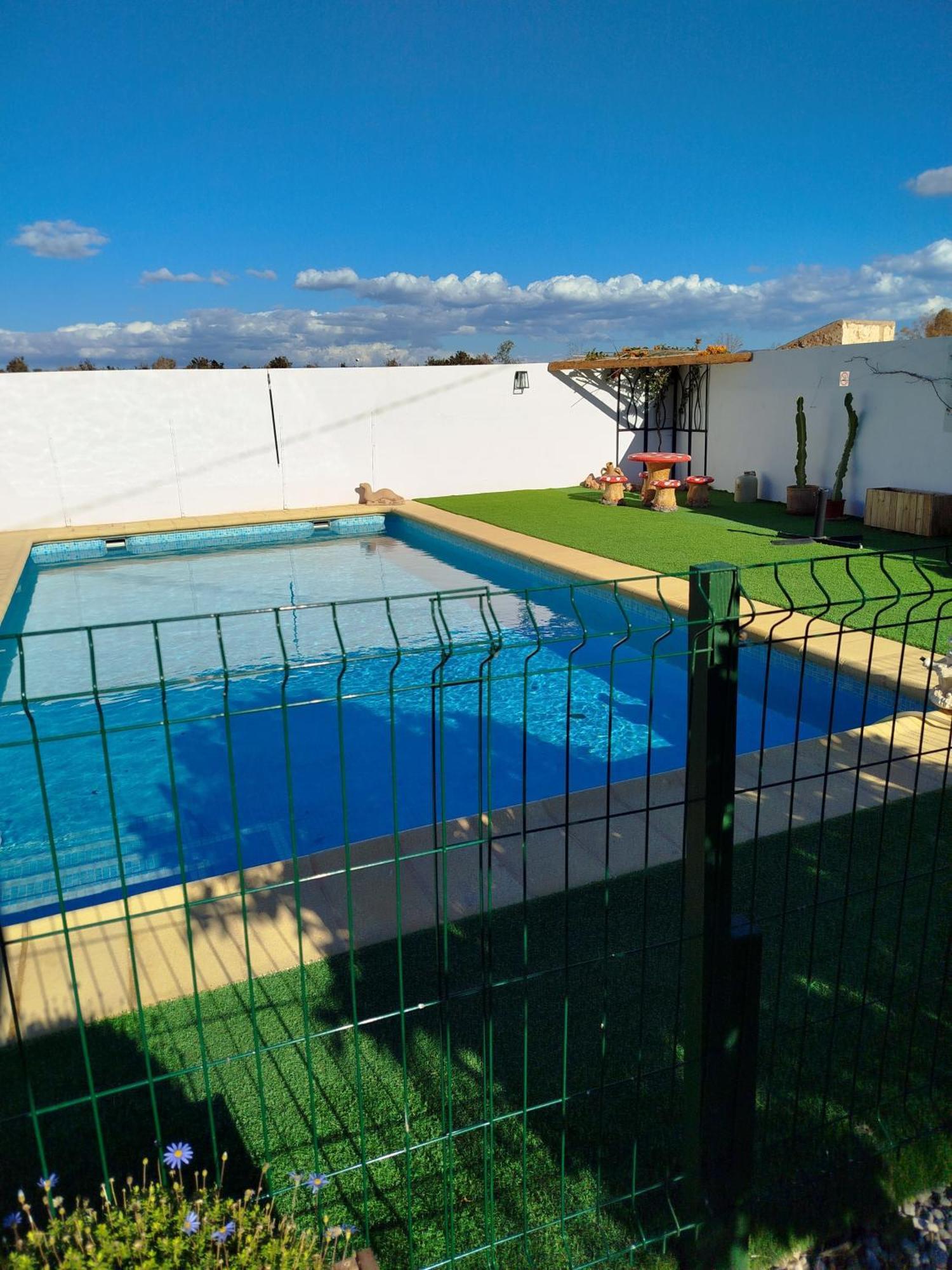 2 Bed Many Hiking & Cycling Trails