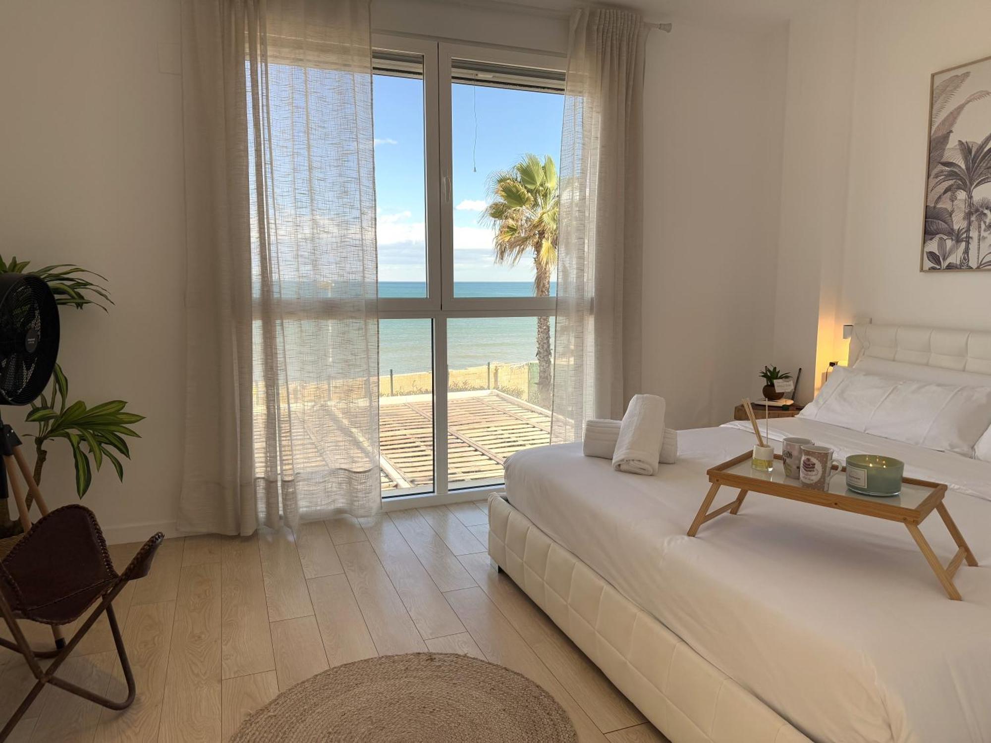 Casa Del Mar, Piscina Privada Frente Al Mar Holiday home Cullera