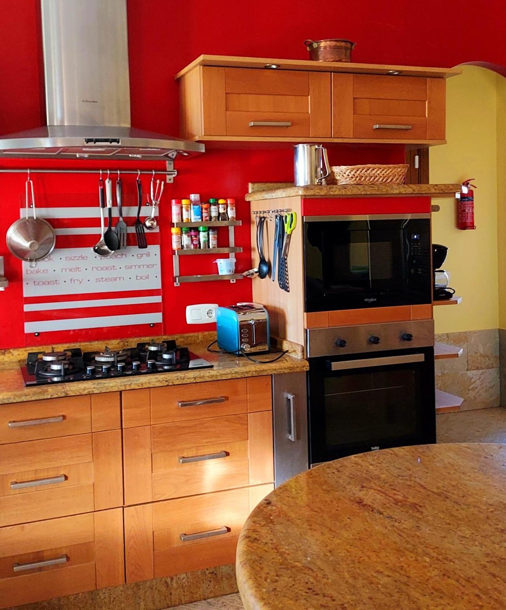 Cortijo Blanco Detached With Two Swimming Pools *