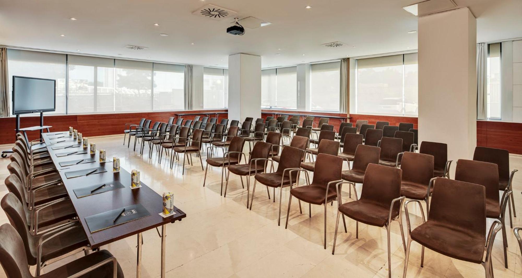 Hotel Sercotel Ab Rivas 3*