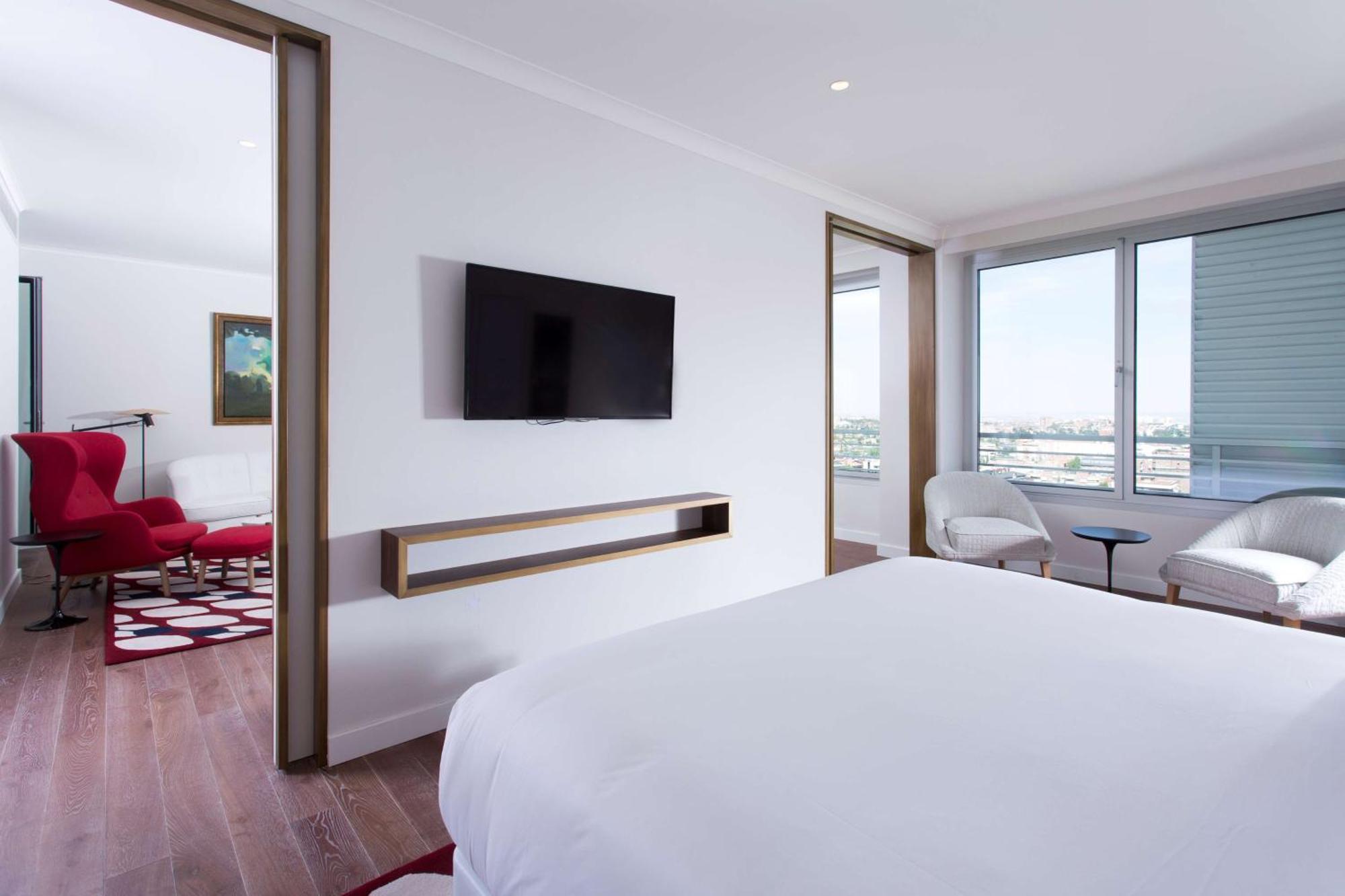 Hotel Nh Collection Eurobuilding 4*