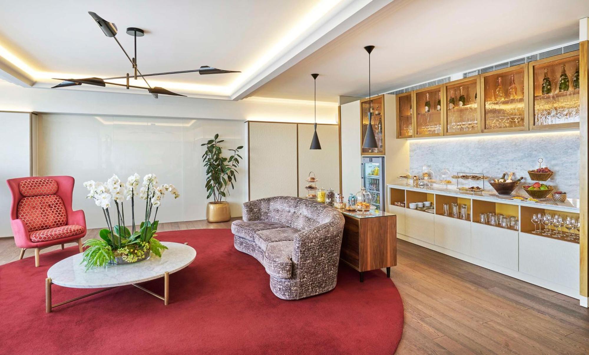 Nh Collection Eurobuilding 4*