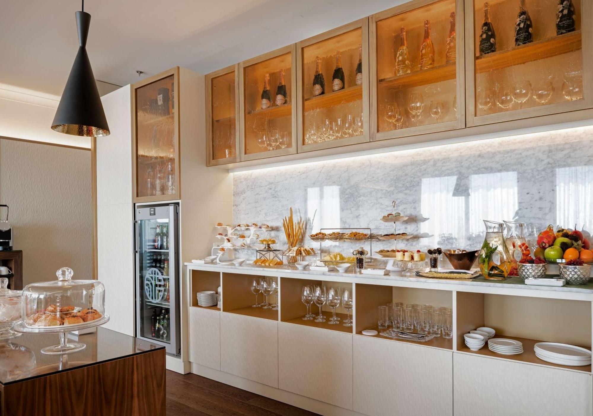 Hotel Nh Collection Eurobuilding 4*