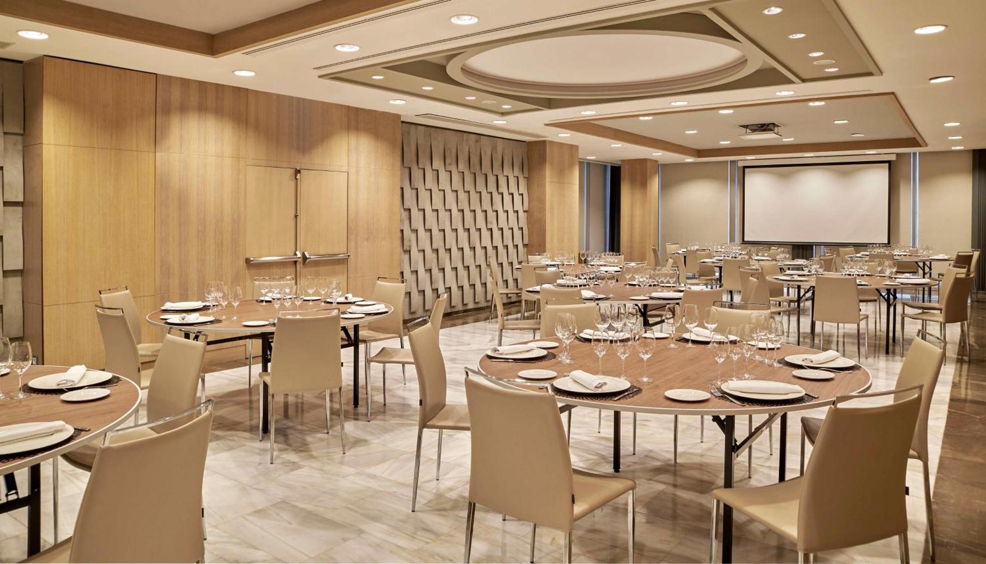 Nh Collection Eurobuilding Hotel 4*