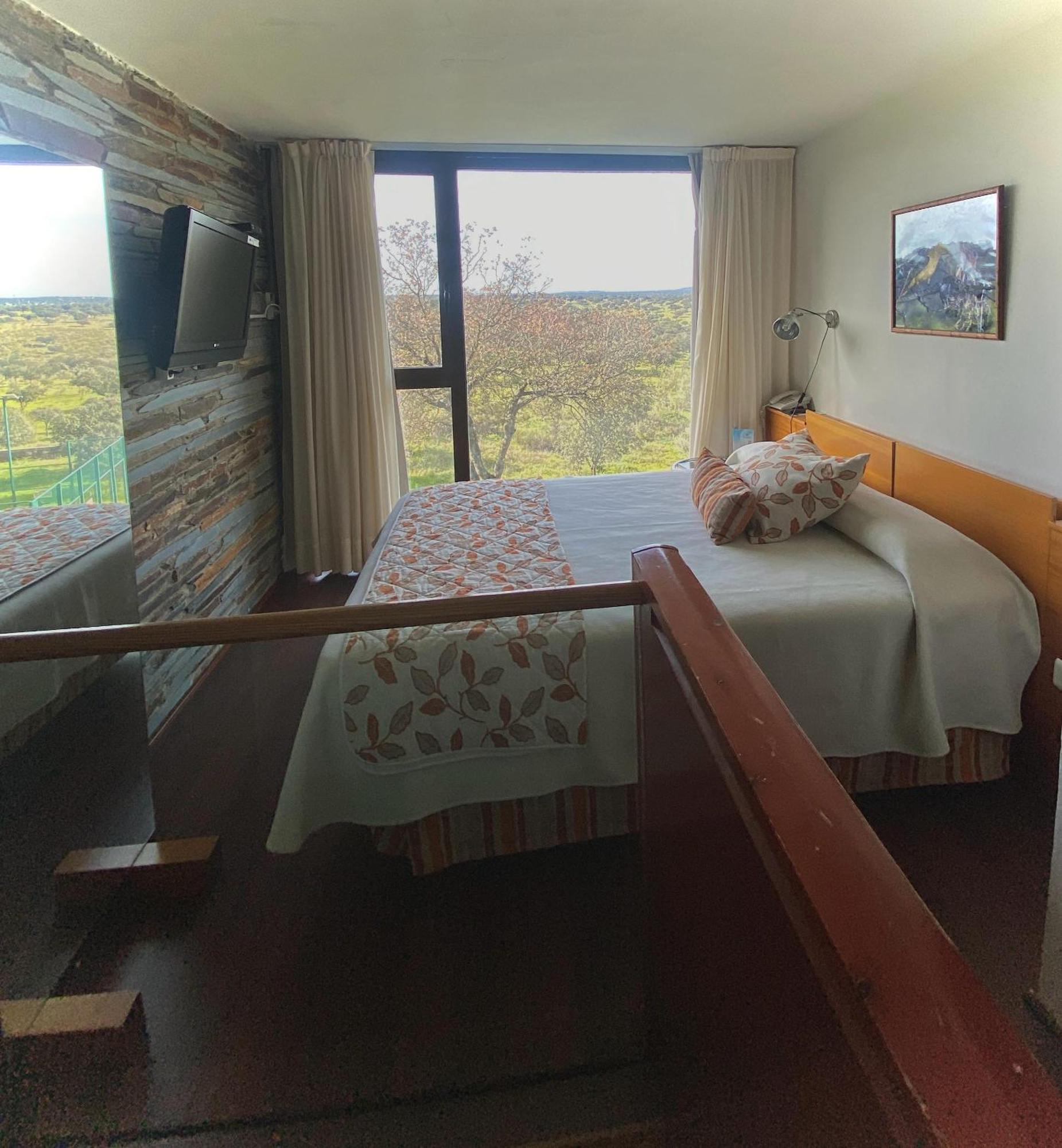 Hospederia Parque De Monfragüe Hotel