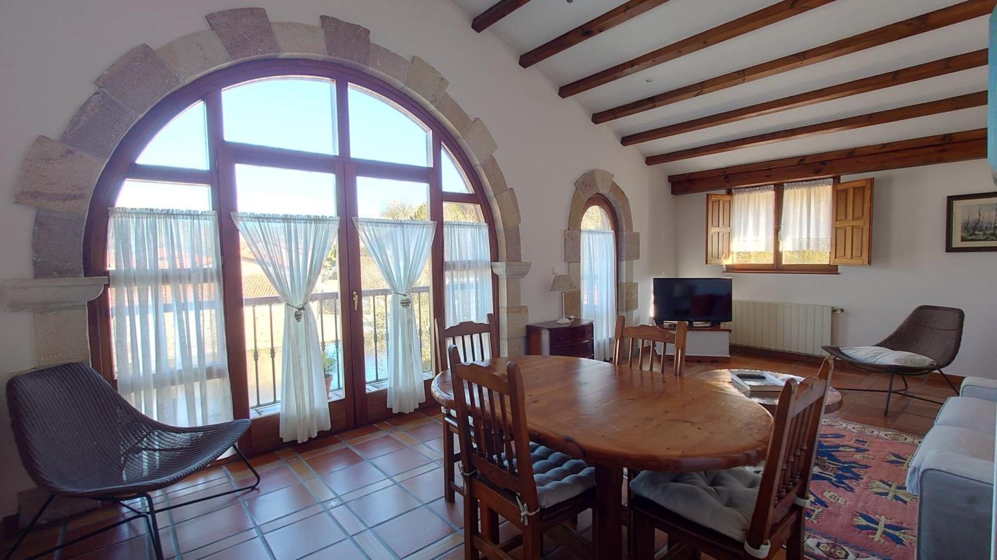 Guest house La Fuentona De 3*