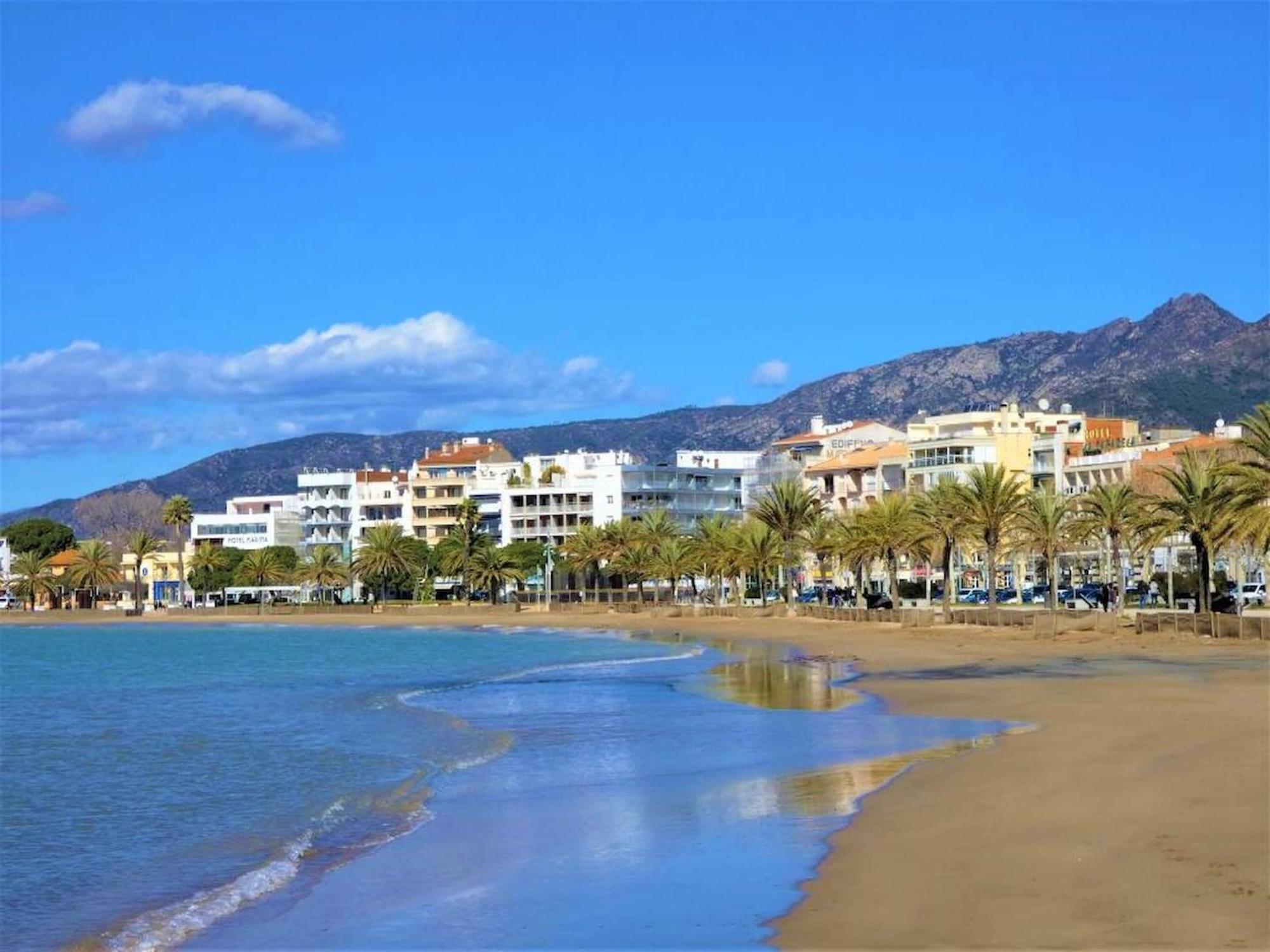 En Complejo Residencial En Santa Margarita, Apartamento Rosas