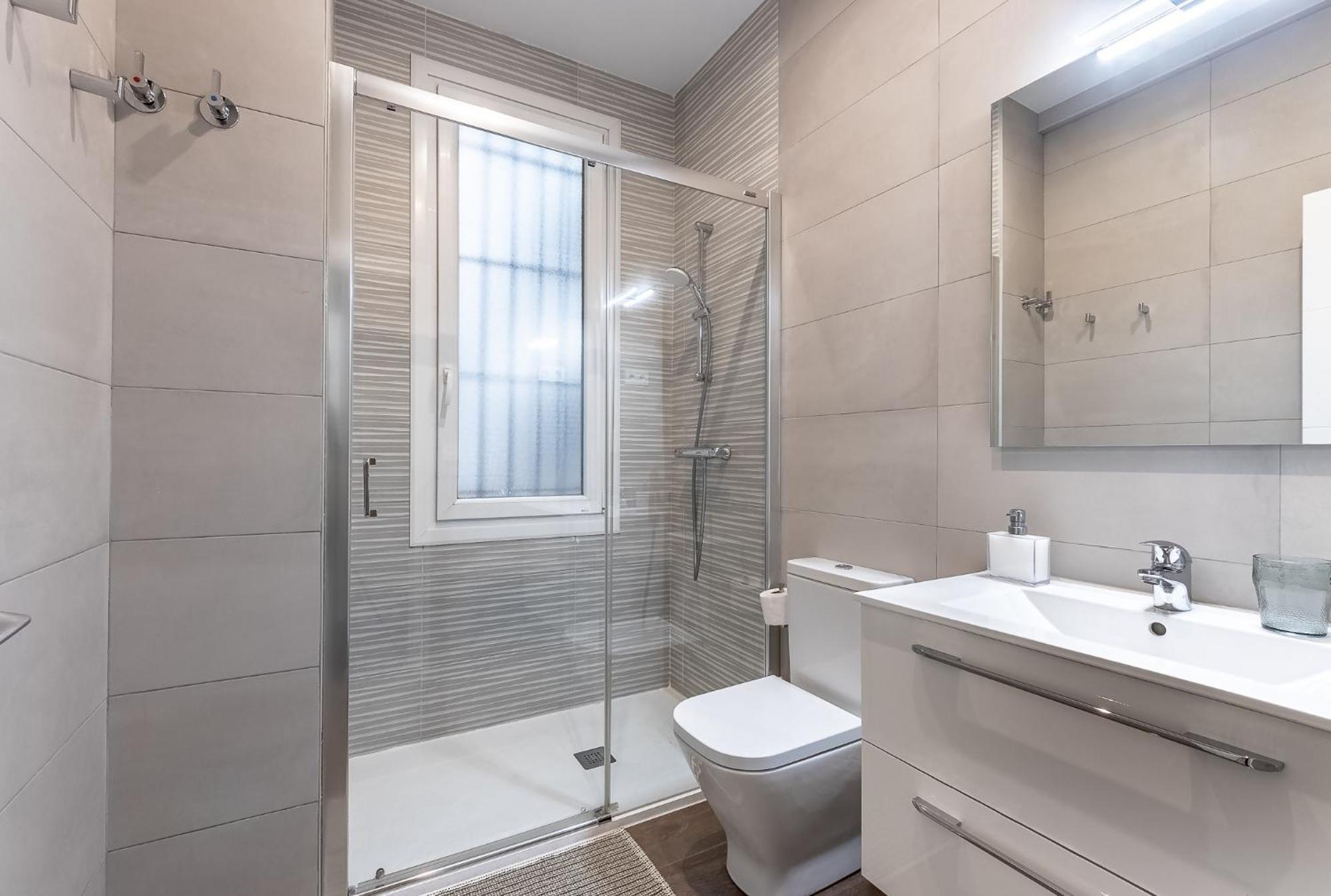 Homeloving Centre With Parking Apartment Bilbao