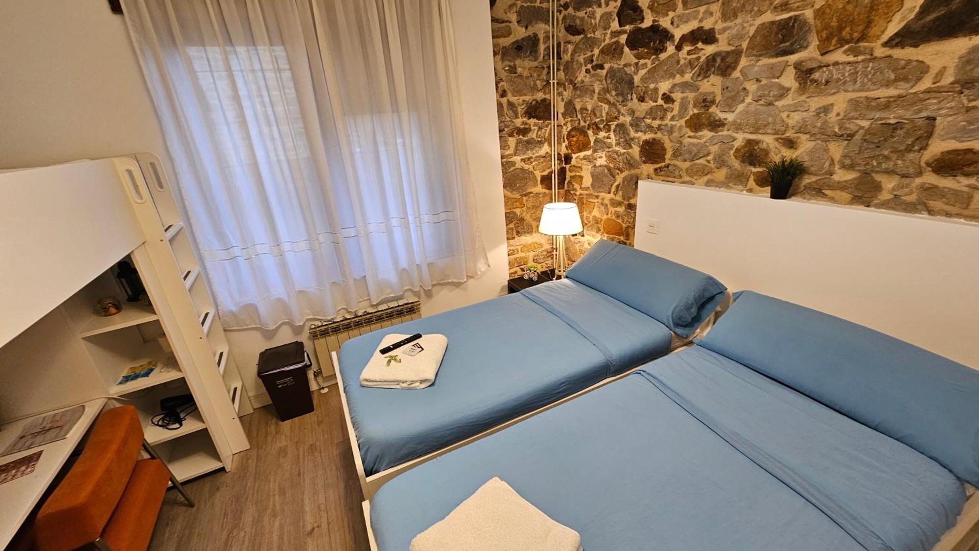 Habitación Triple En Caserío A 8km De Bilbao * Galdácano