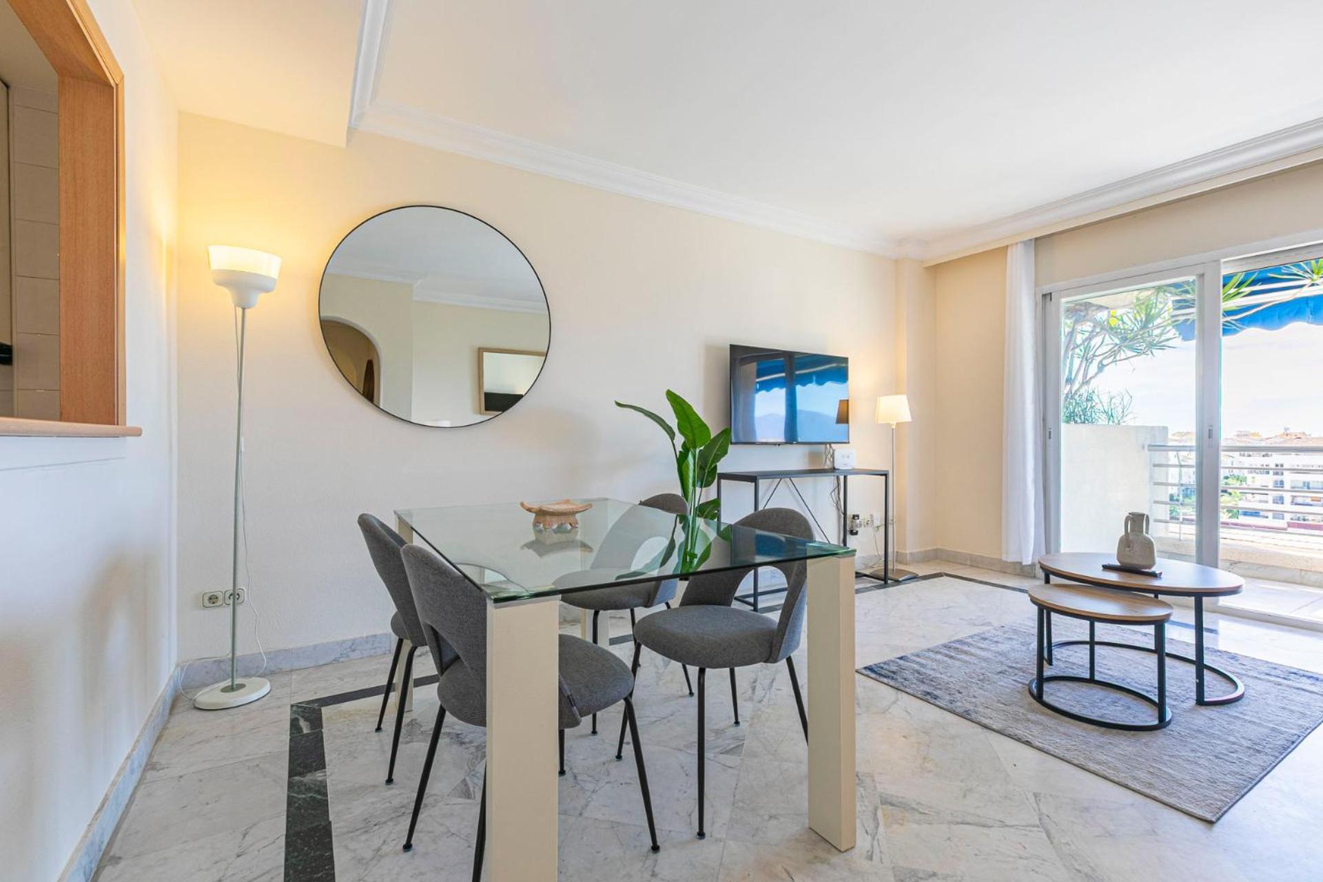 Puerto Banus, Marina Banus, 2br, 2bth, Seaviews And Parking Apartamento *