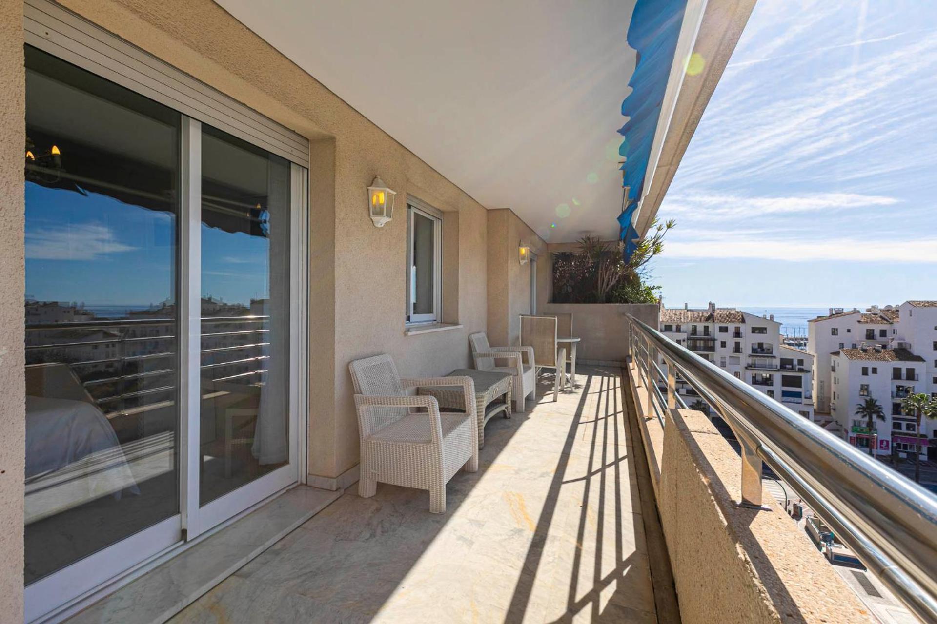 Puerto Banus, Marina Banus, 2br, 2bth, Seaviews And Parking Apartamento Marbella