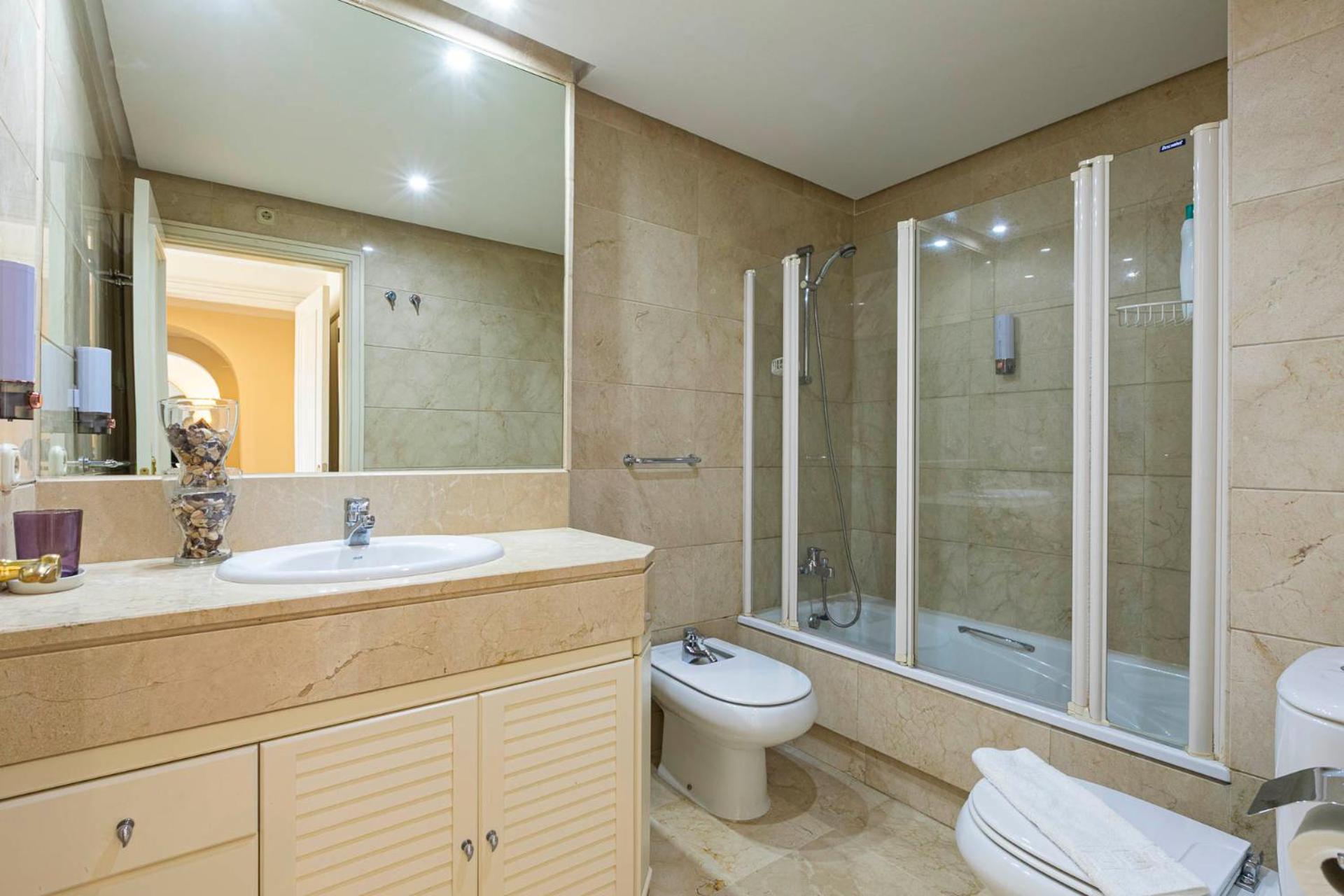 Puerto Banus, Marina Banus, 2br, 2bth, Seaviews And Parking *