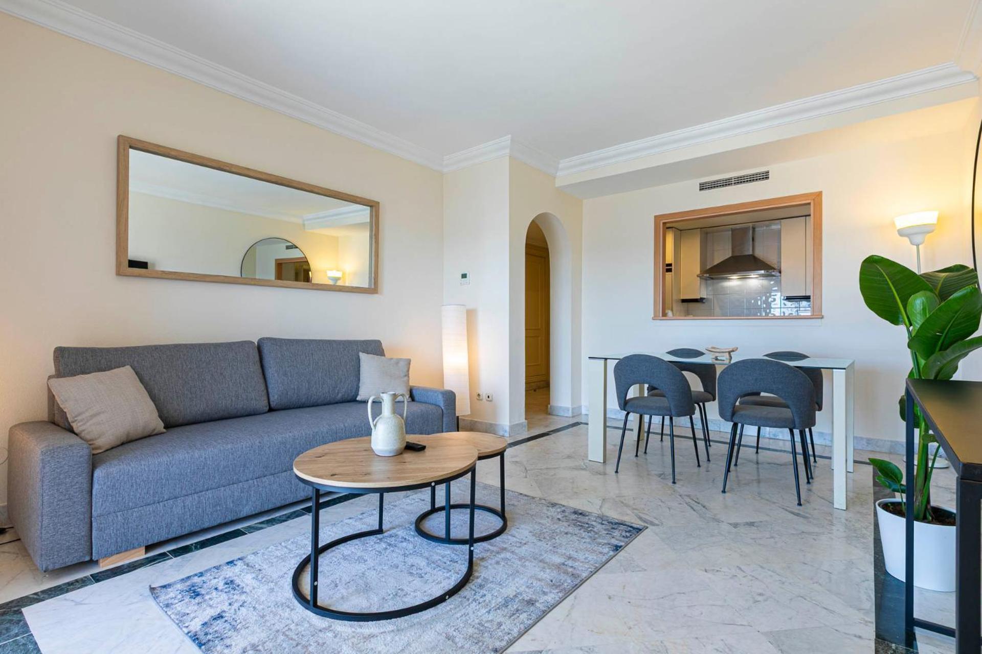 Puerto Banus, Marina Banus, 2br, 2bth, Seaviews And Parking Apartamento *