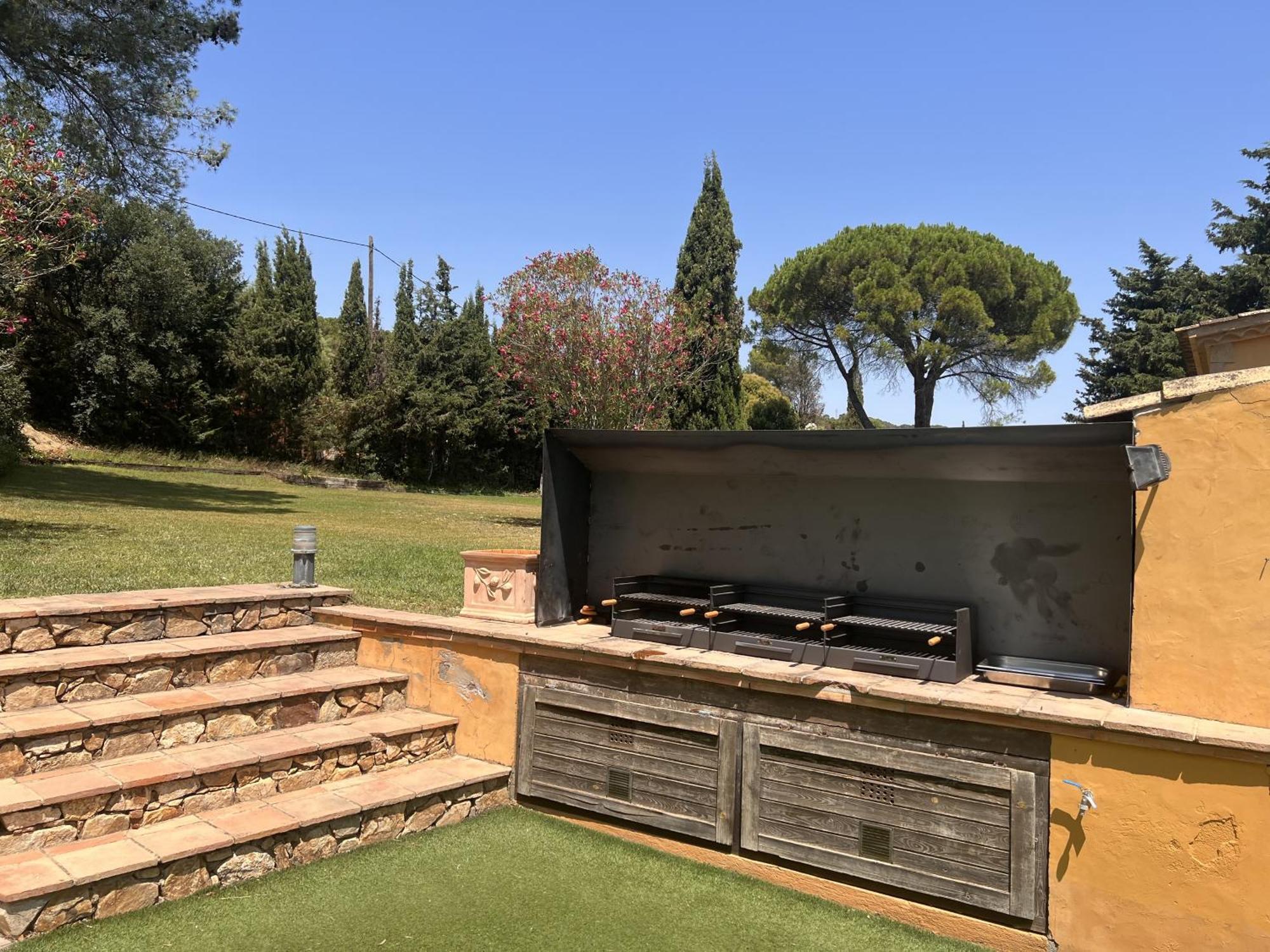Casa Mas Molines Con Piscina Jacuzzi Y Barbacoas * Mont-ras (Montrás)