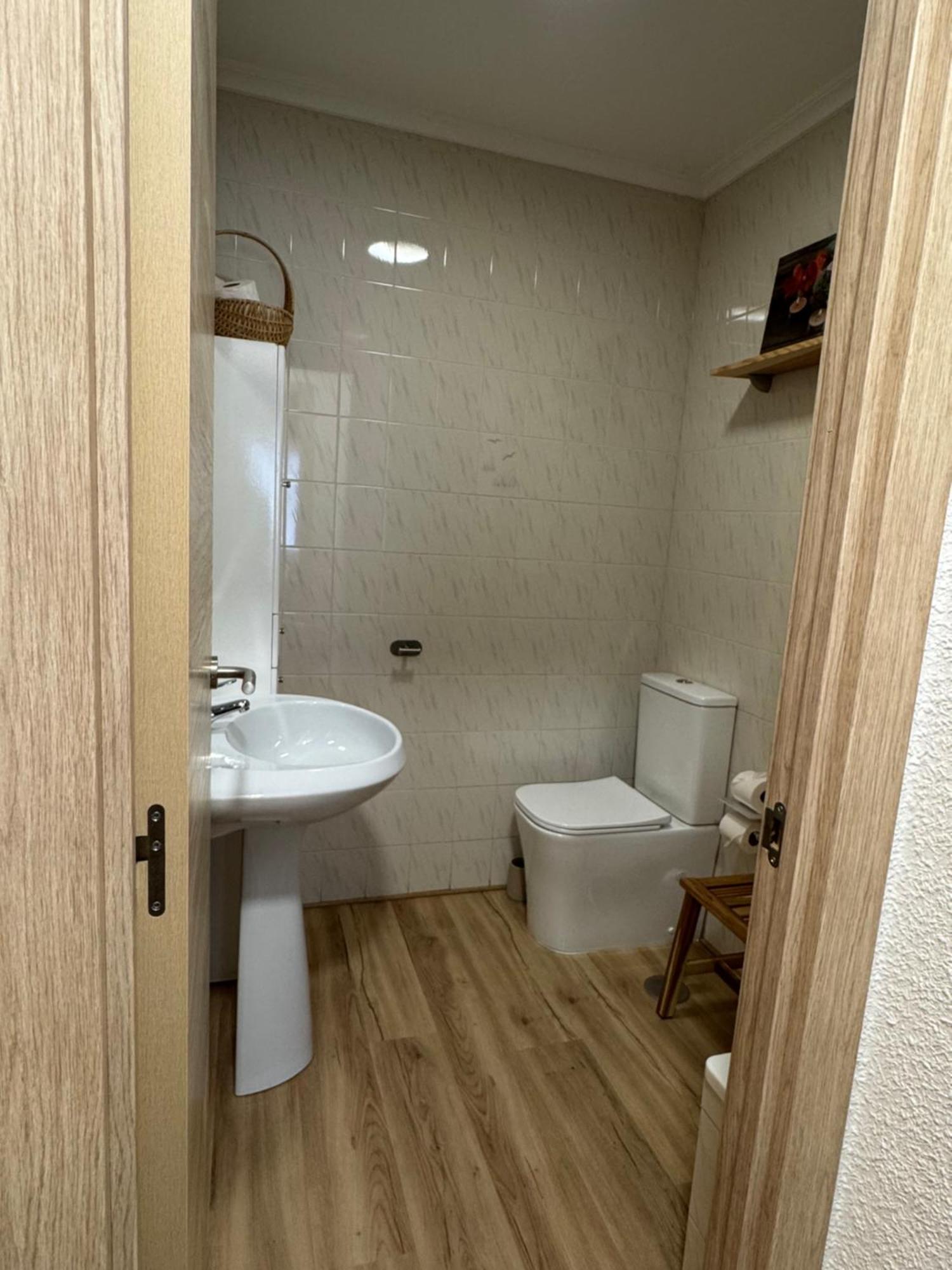 Apartamento Aqui Mismo En Playa De Garaje Somo