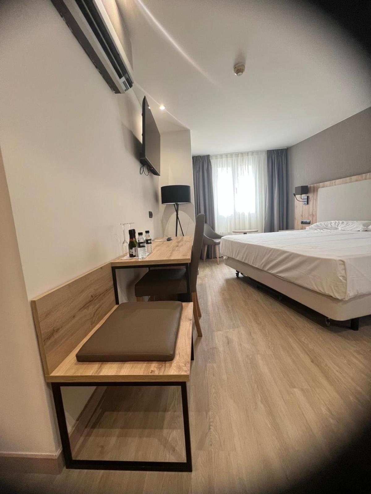 Hotel Ele Acueducto