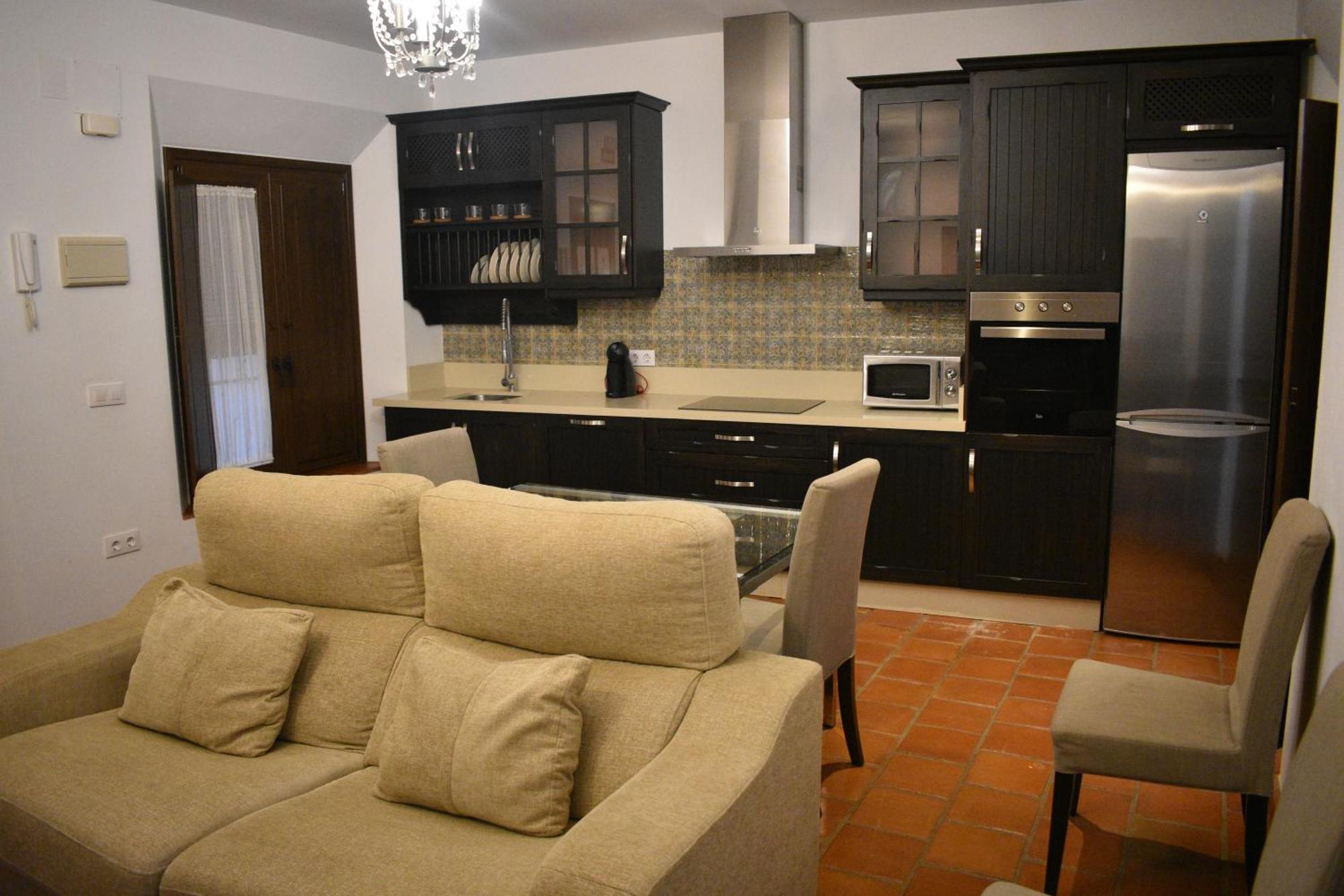 Bodeguetas Apartamento Constantina