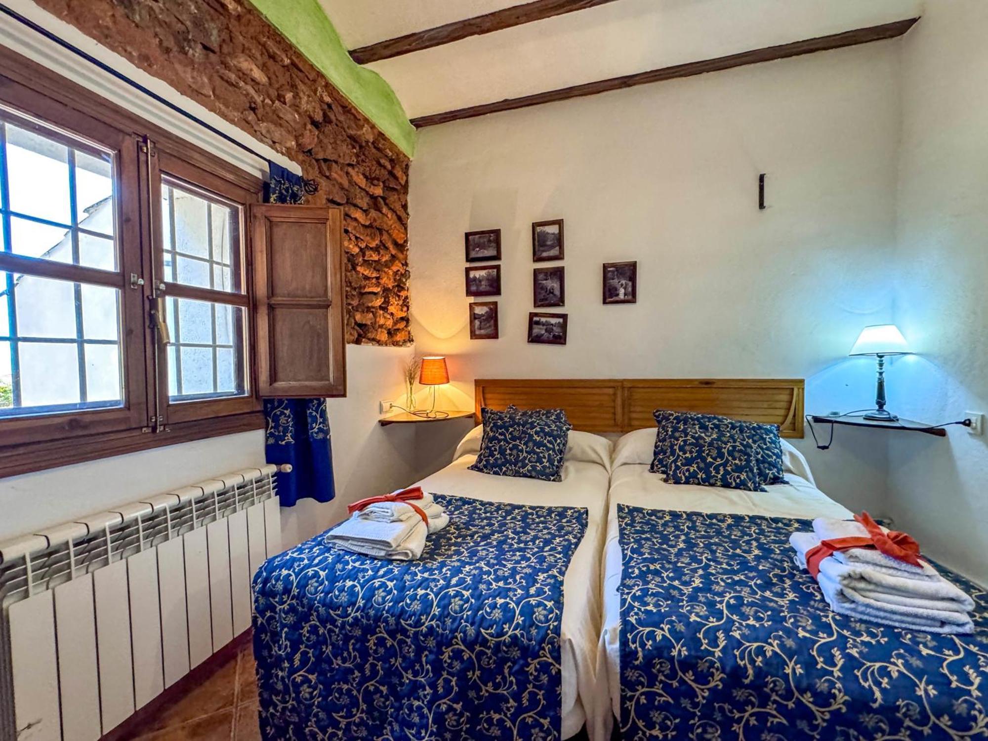 Cortijo Rural Bacares * Freila