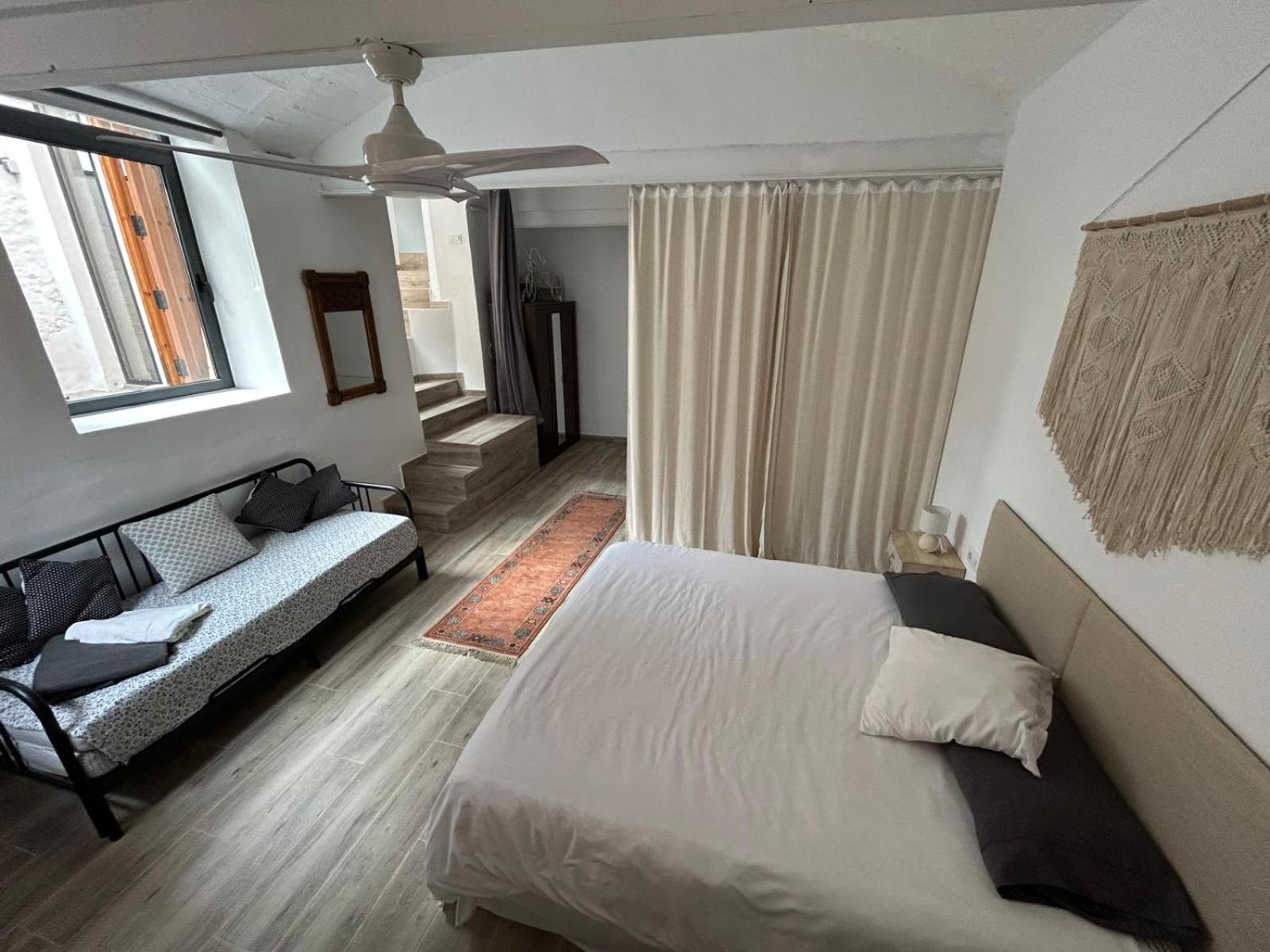 Villa Costa Maresme, Barcelona ,valentinos House & Pool *