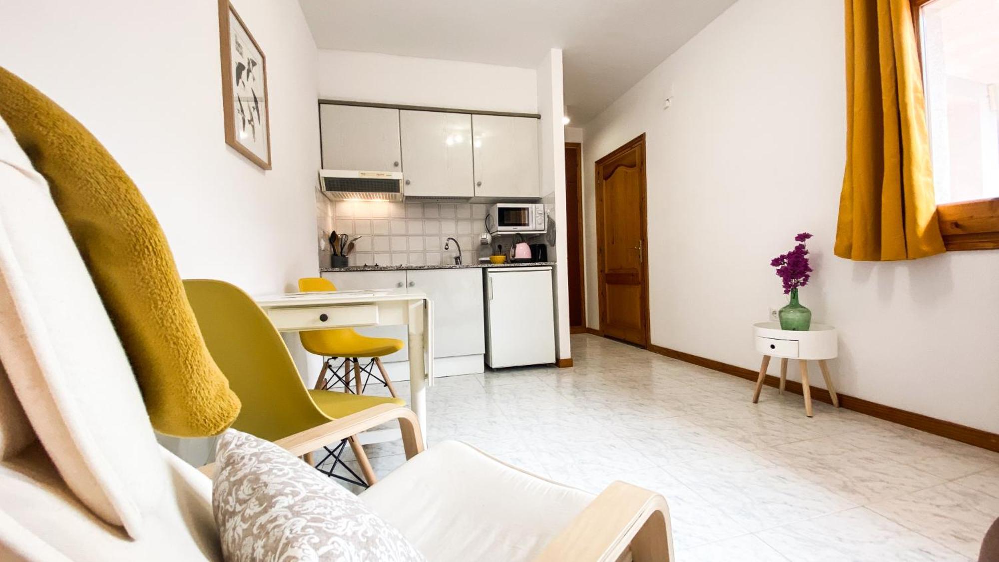El Penell Estudi Mestral Apartment