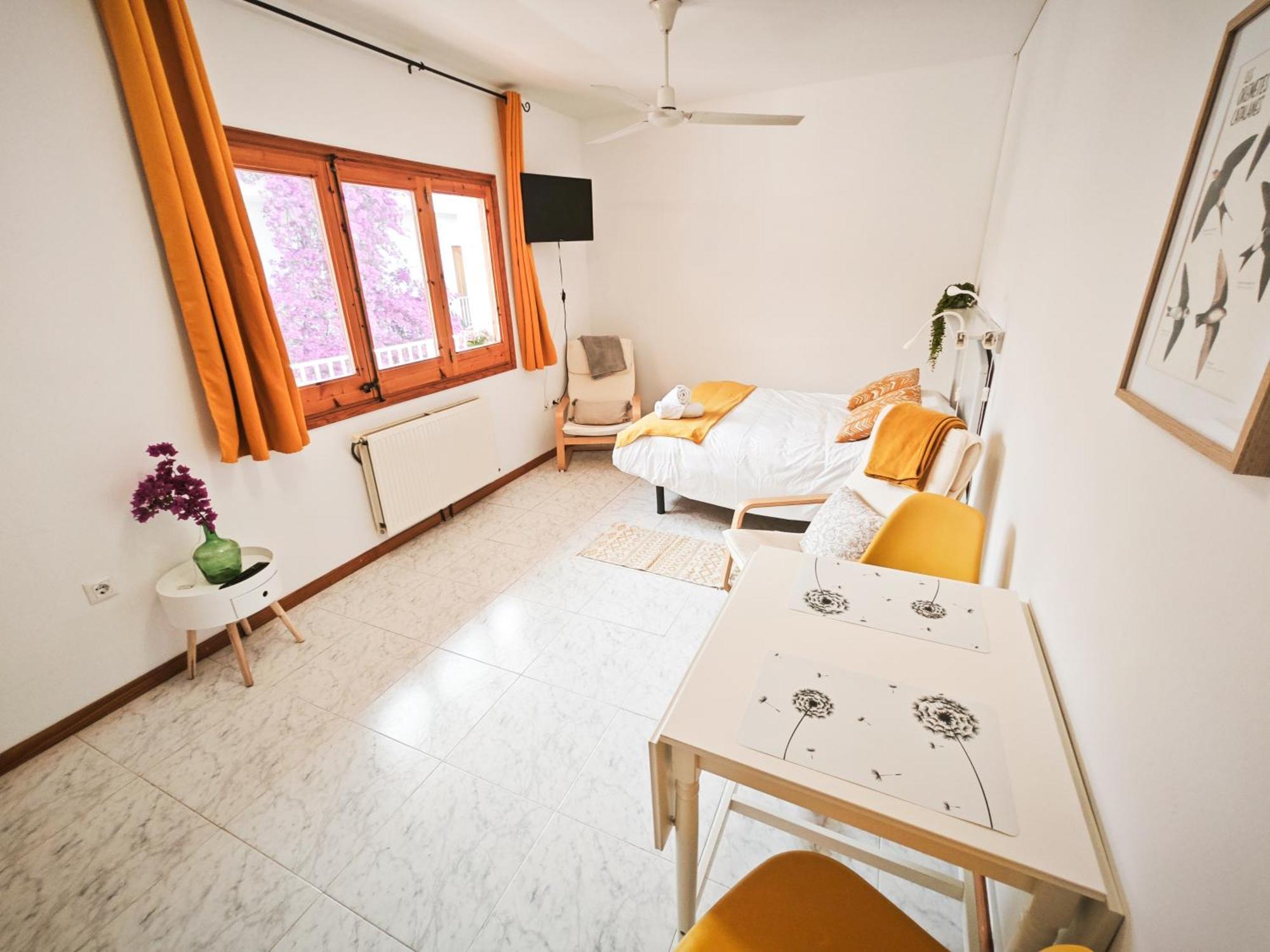 Apartment El Penell Estudi Mestral