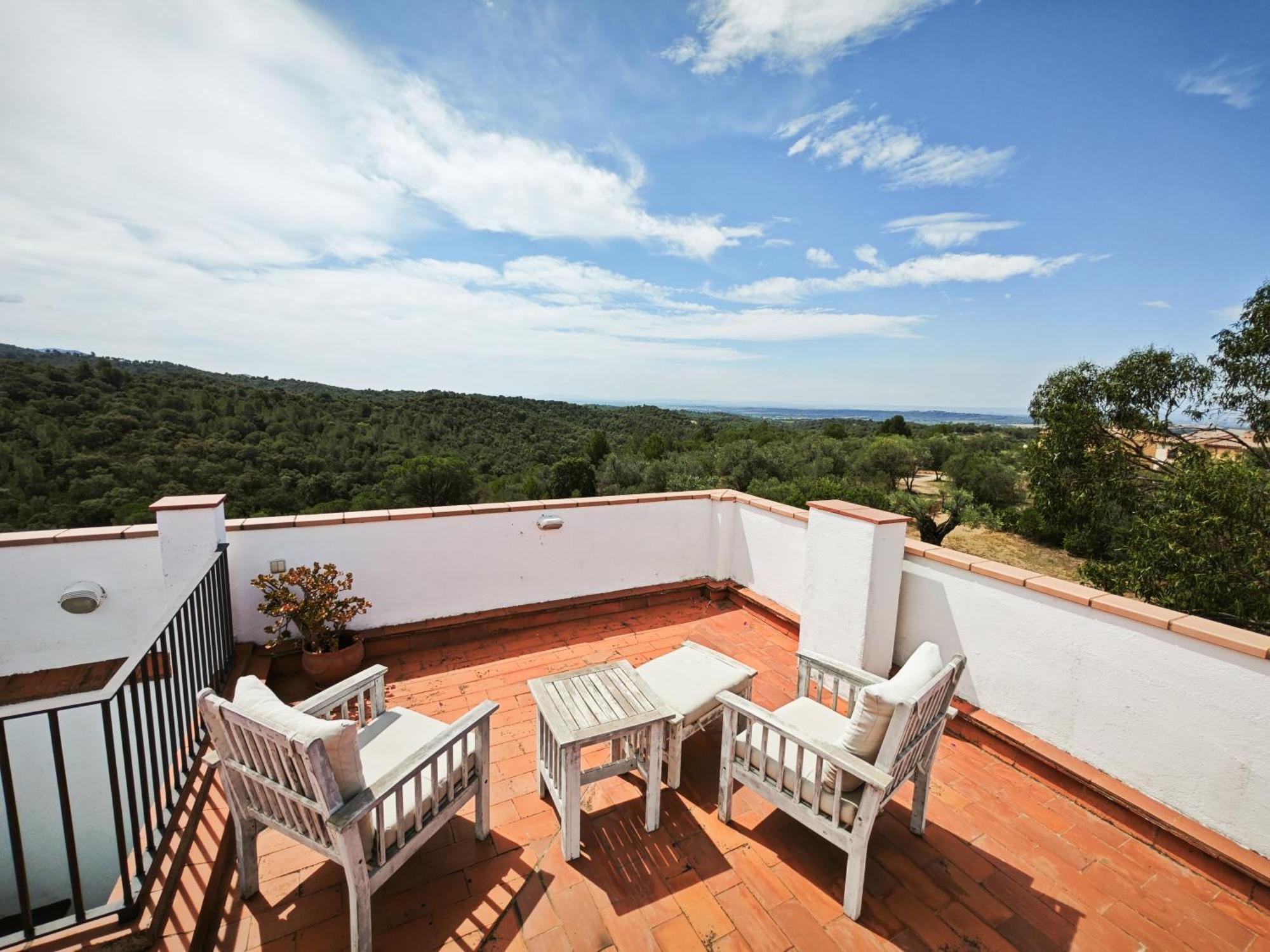 El Penell Estudi Mestral Apartment *