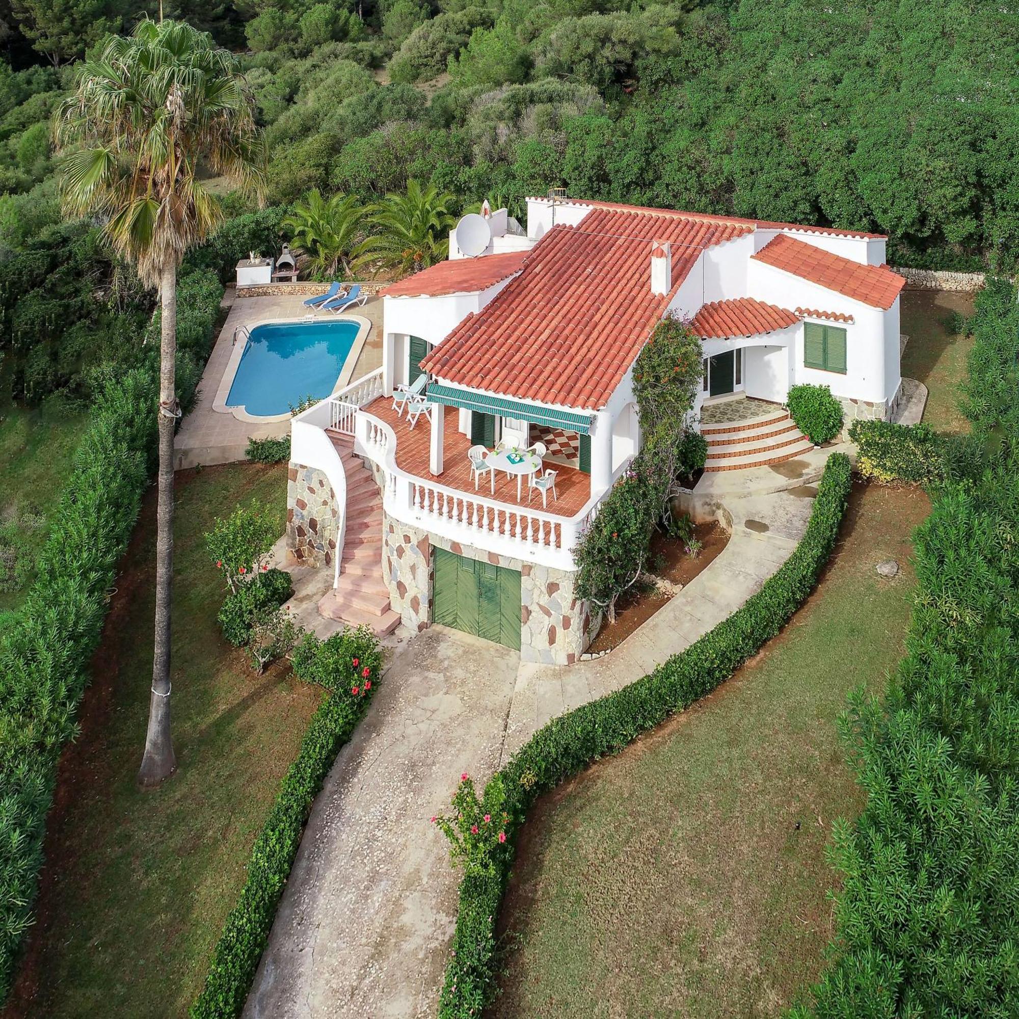 Сasa de vacaciones Moderne, Frische Familienvilla Allondra *