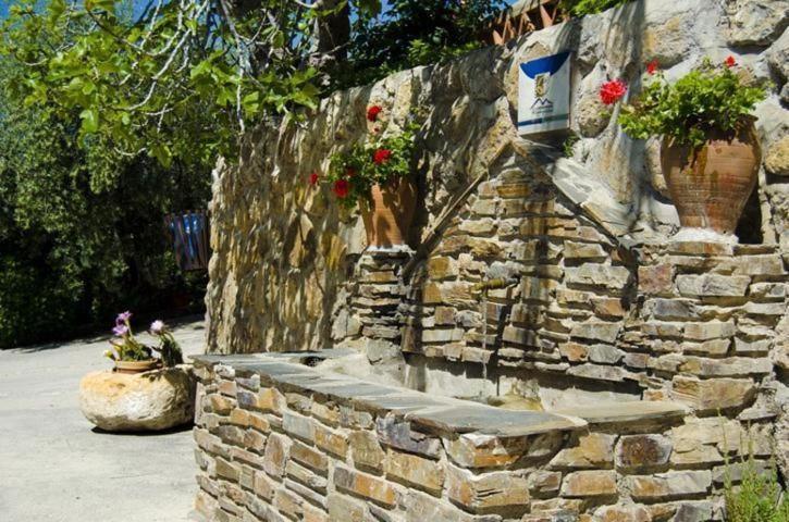 Laendliches Haus Mit Jacuzzi Сasa de vacaciones