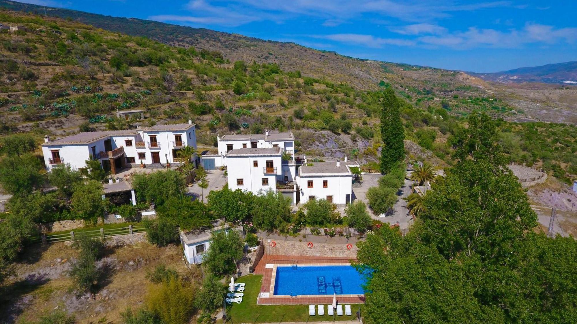 Laendliches Haus Mit Jacuzzi Сasa de vacaciones Válor