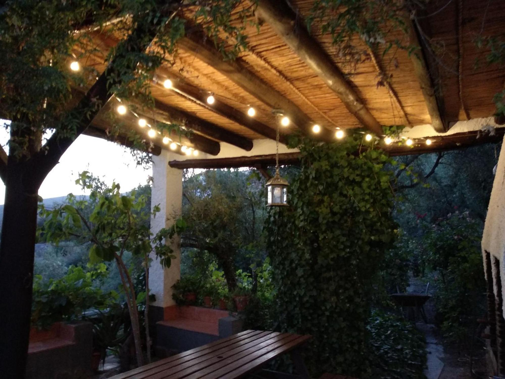 Laendliches Haus Mit Jacuzzi Válor