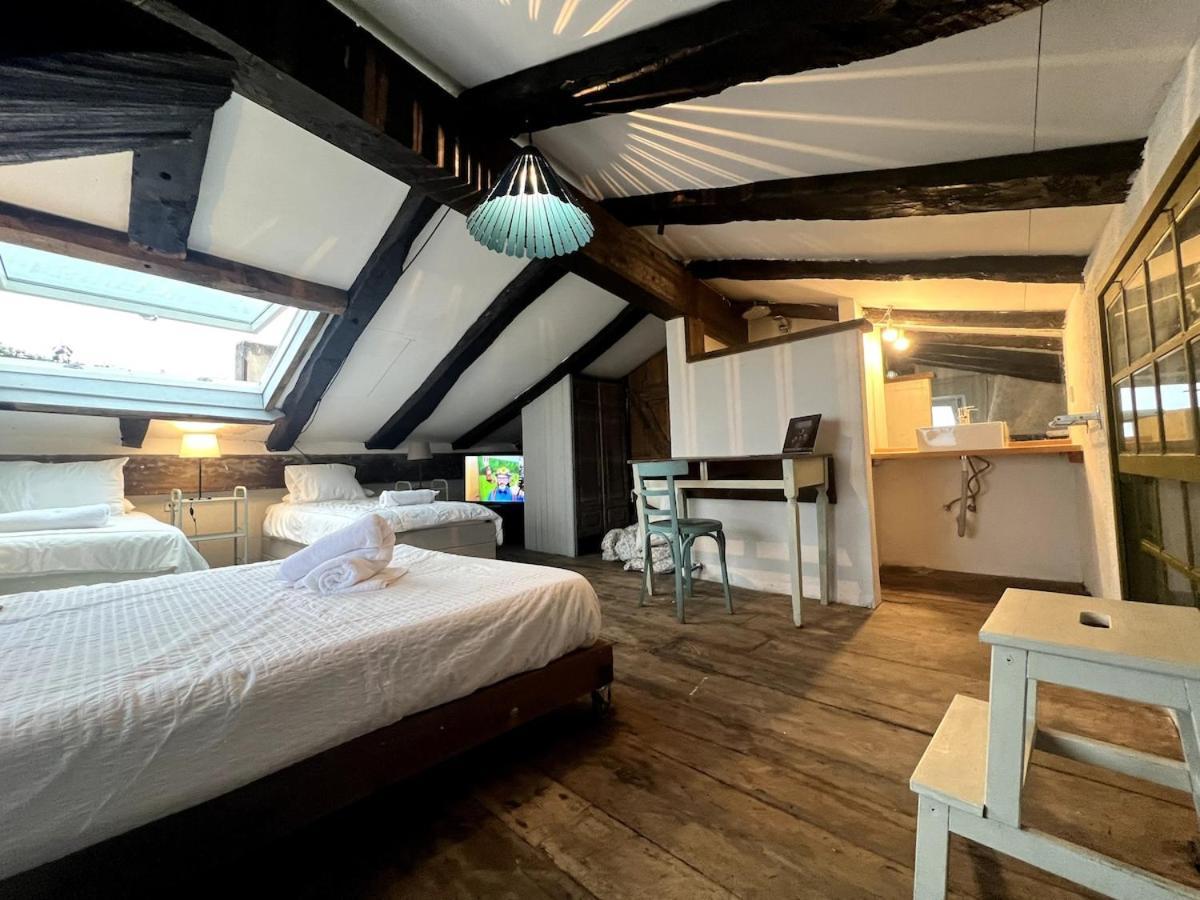 Willow Tree House - Hidden In The Perfect Place