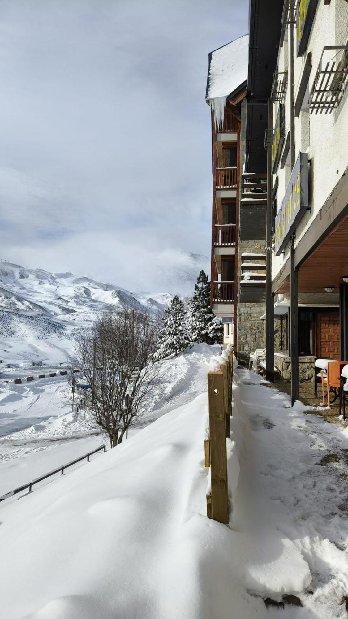 Tirol Hotel 2*