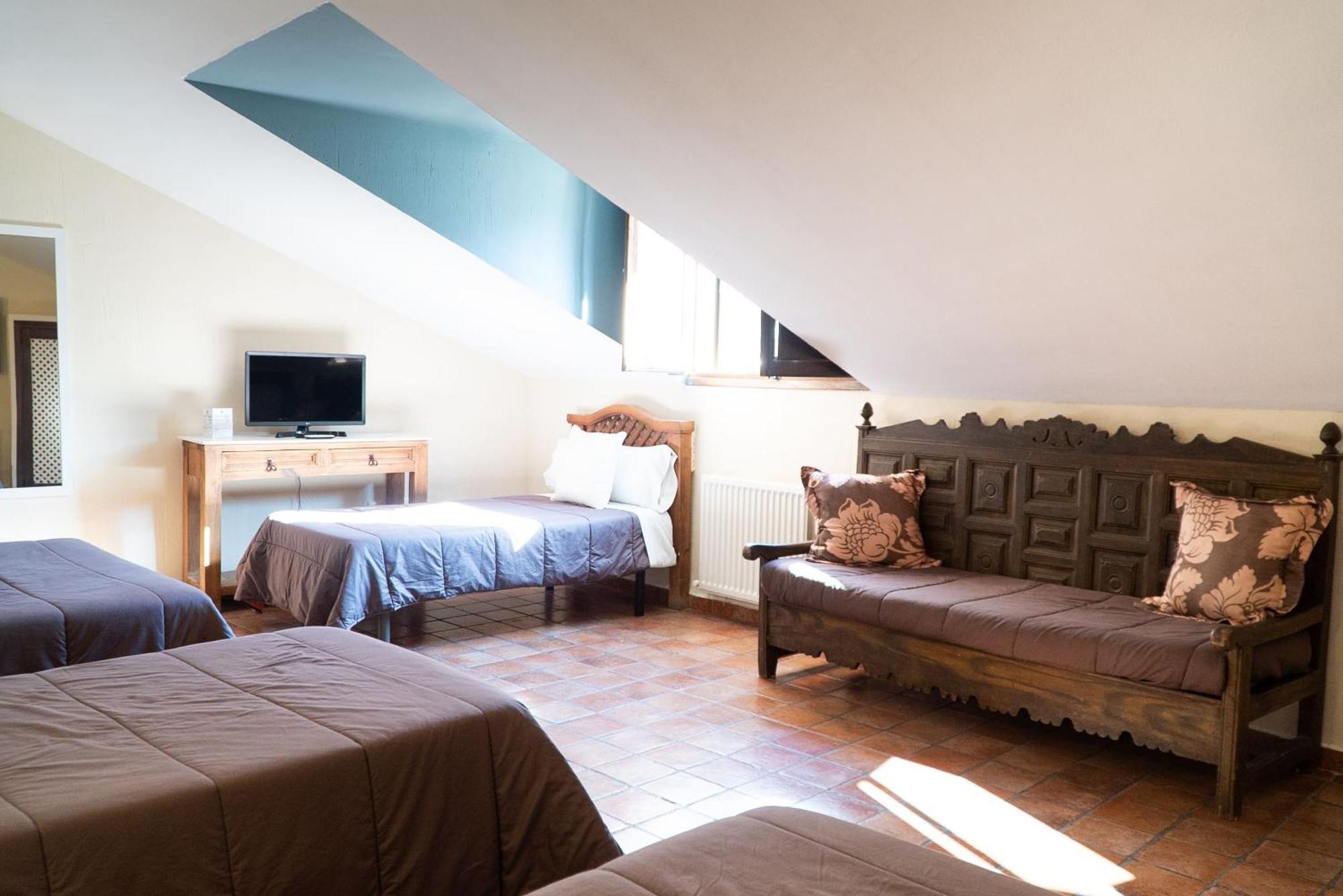 Guest house Huecar 2*