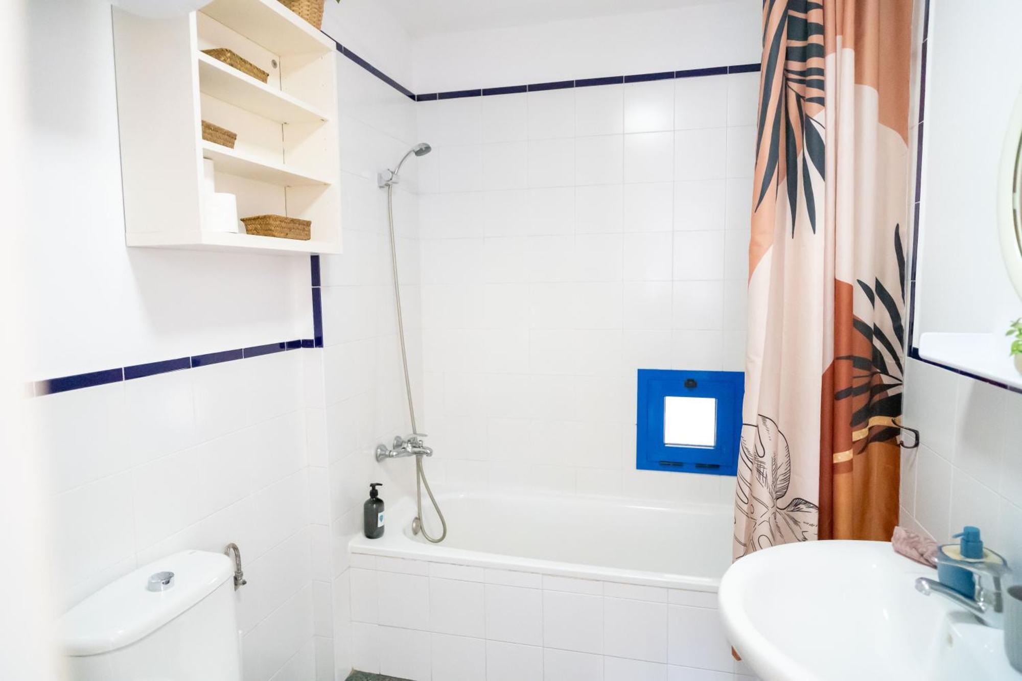 Cozy House - View & Balcony * Tarifa